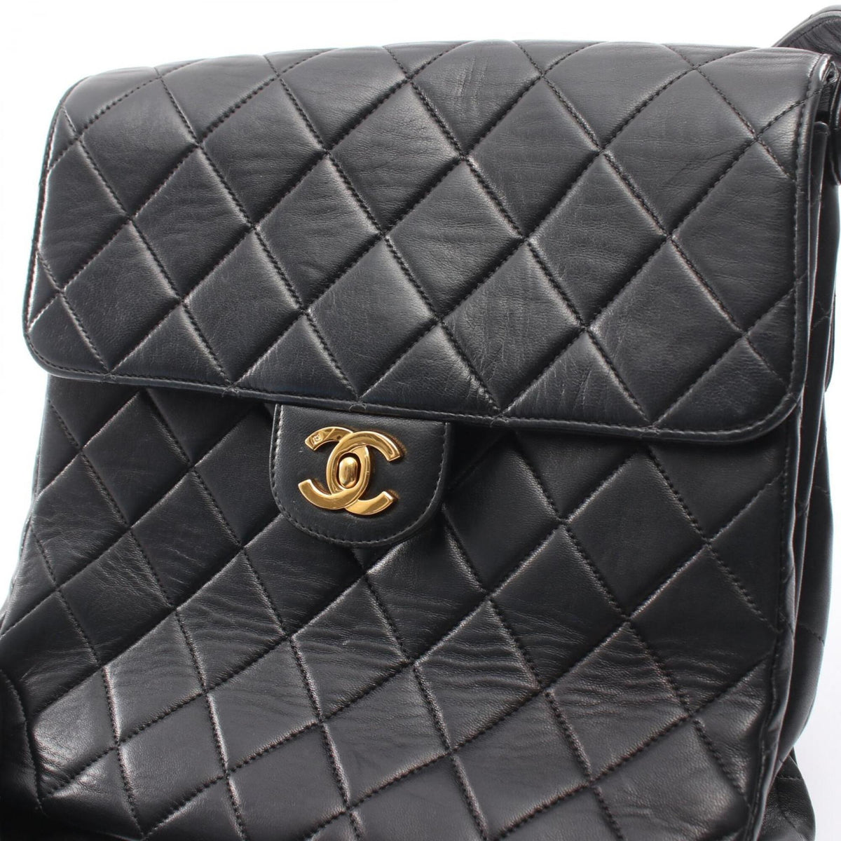 Chanel Matelasse Black Leather Handbag Shoulder Bag (Pre-Owned)