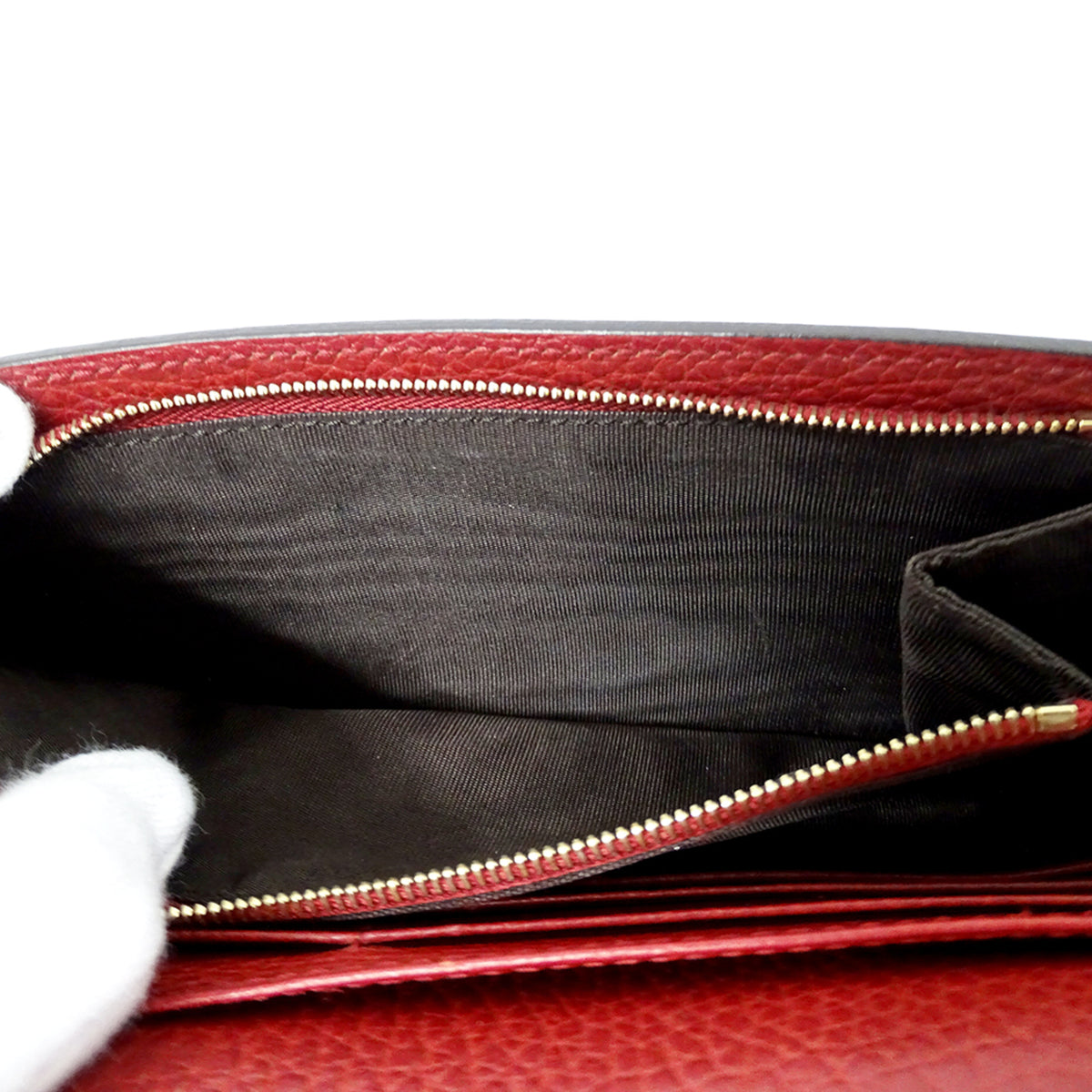 Gucci Navy Leather Chain/Shoulder Wallet (Pre-Owned)