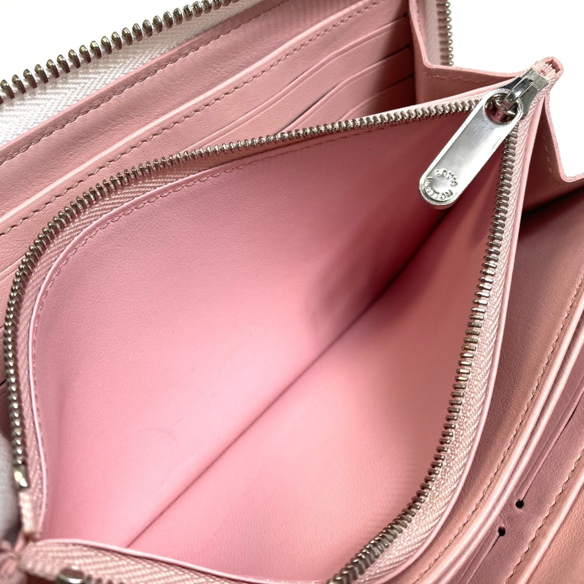 Louis Vuitton Mahina Pink White Mahina Leather Long Wallet (Bi-Fold) (Pre-Owned)