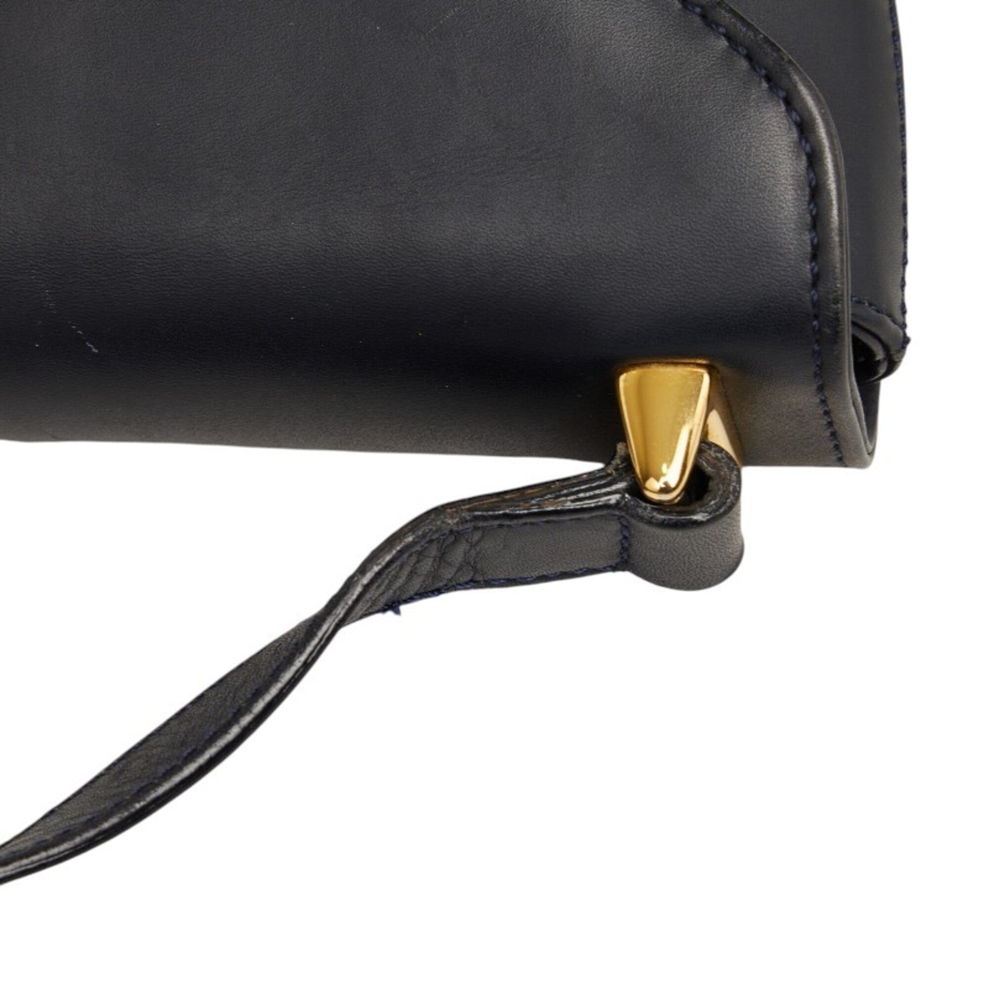 Salvatore Ferragamo Black Leather Shoulder Bag (Pre-Owned)
