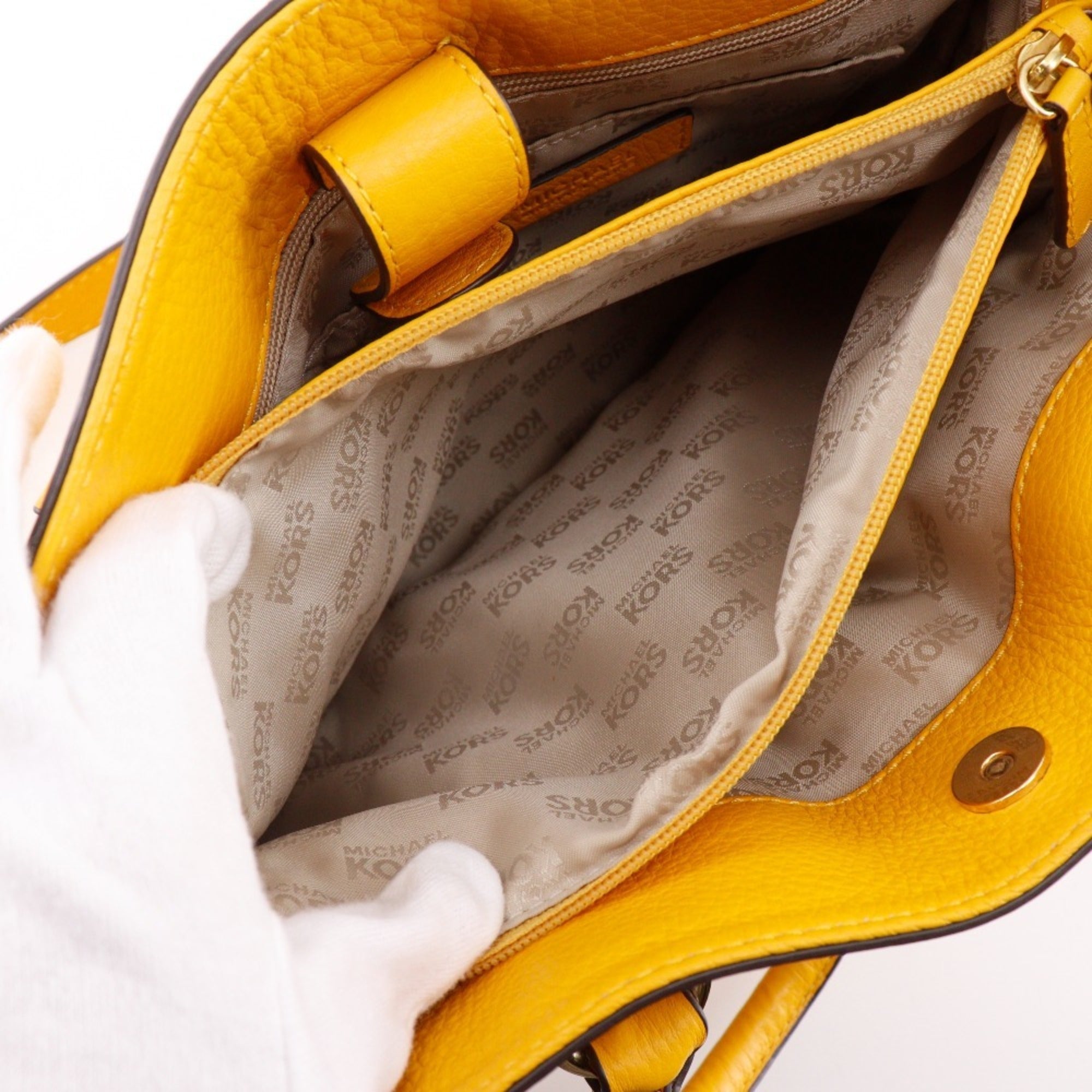 Michael Kors Yellow Leather Handbag (Pre-Owned)
