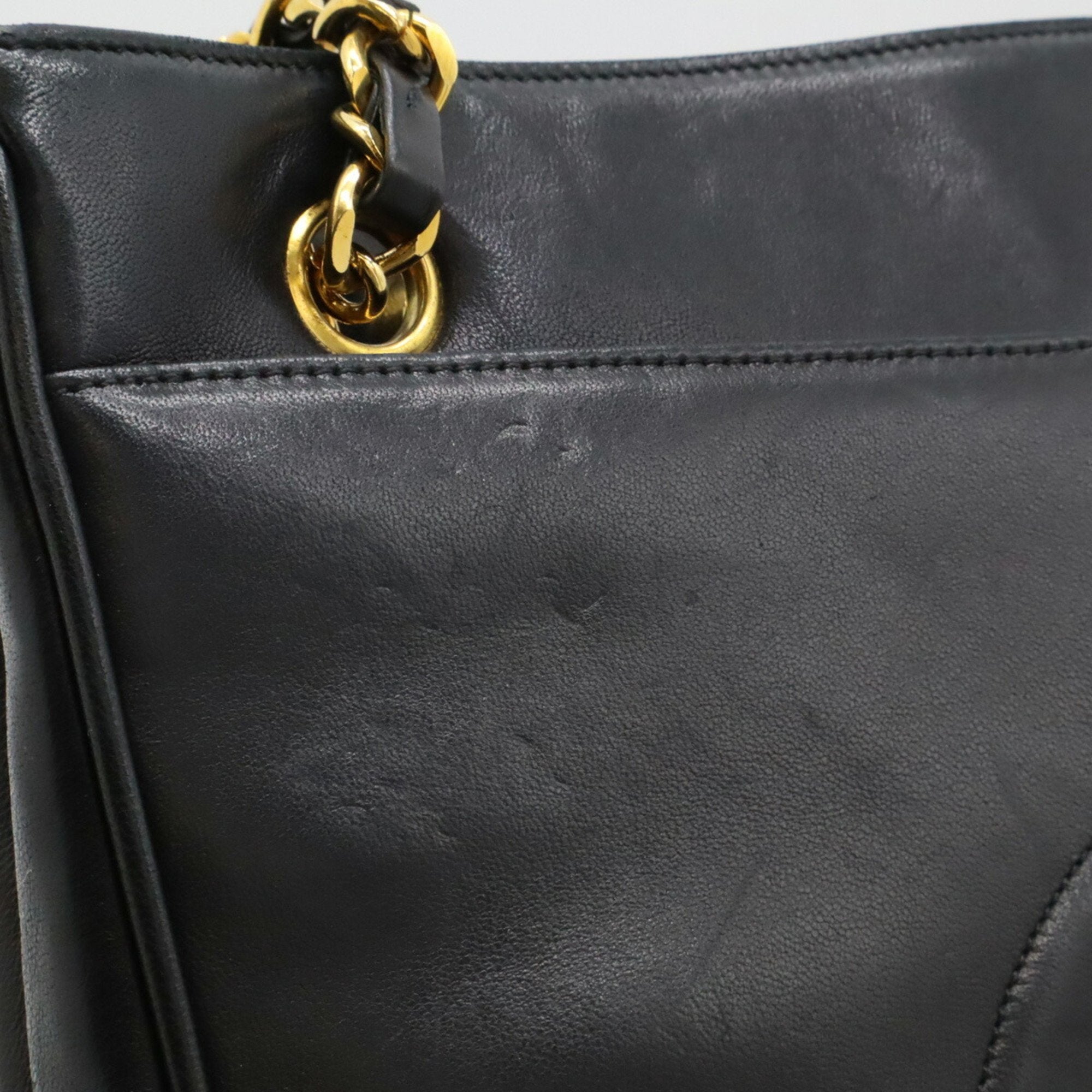 Chanel Black Leather Shoulder Bag Tote Bag (Pre-Owned)