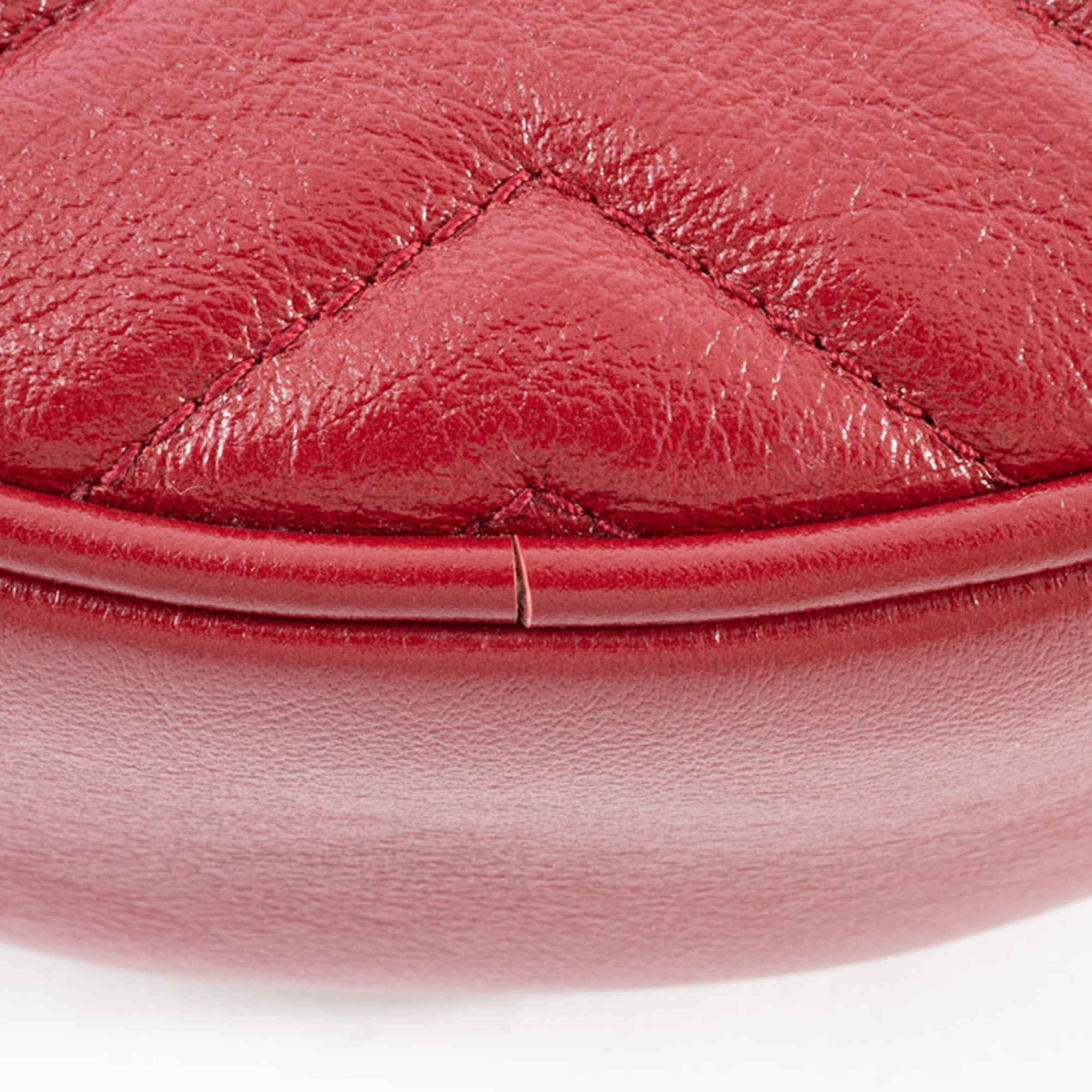 Gucci Red Color Leather Shoulder Bag (Pre-Owned)