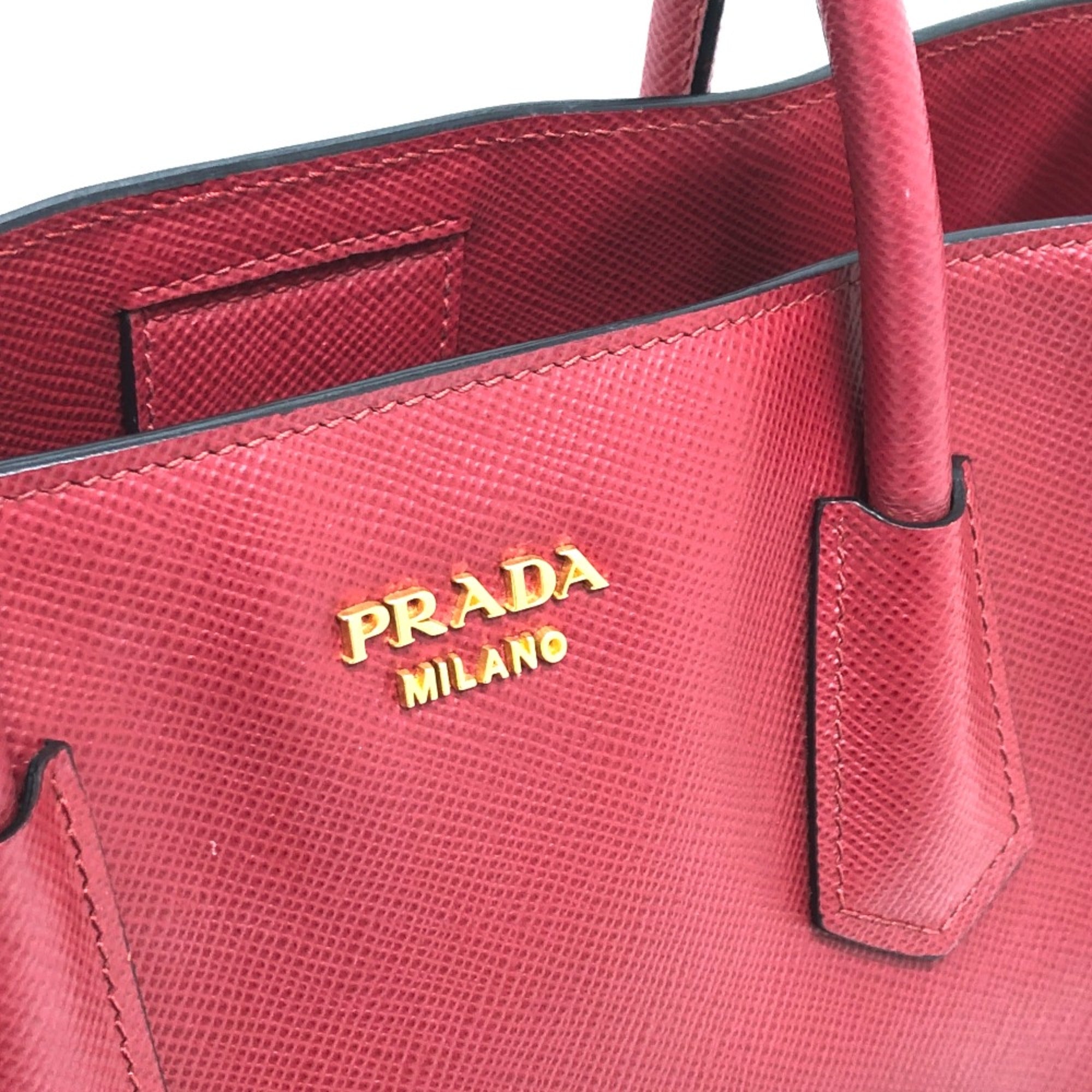 Prada Red Leather Handbag (Pre-Owned)