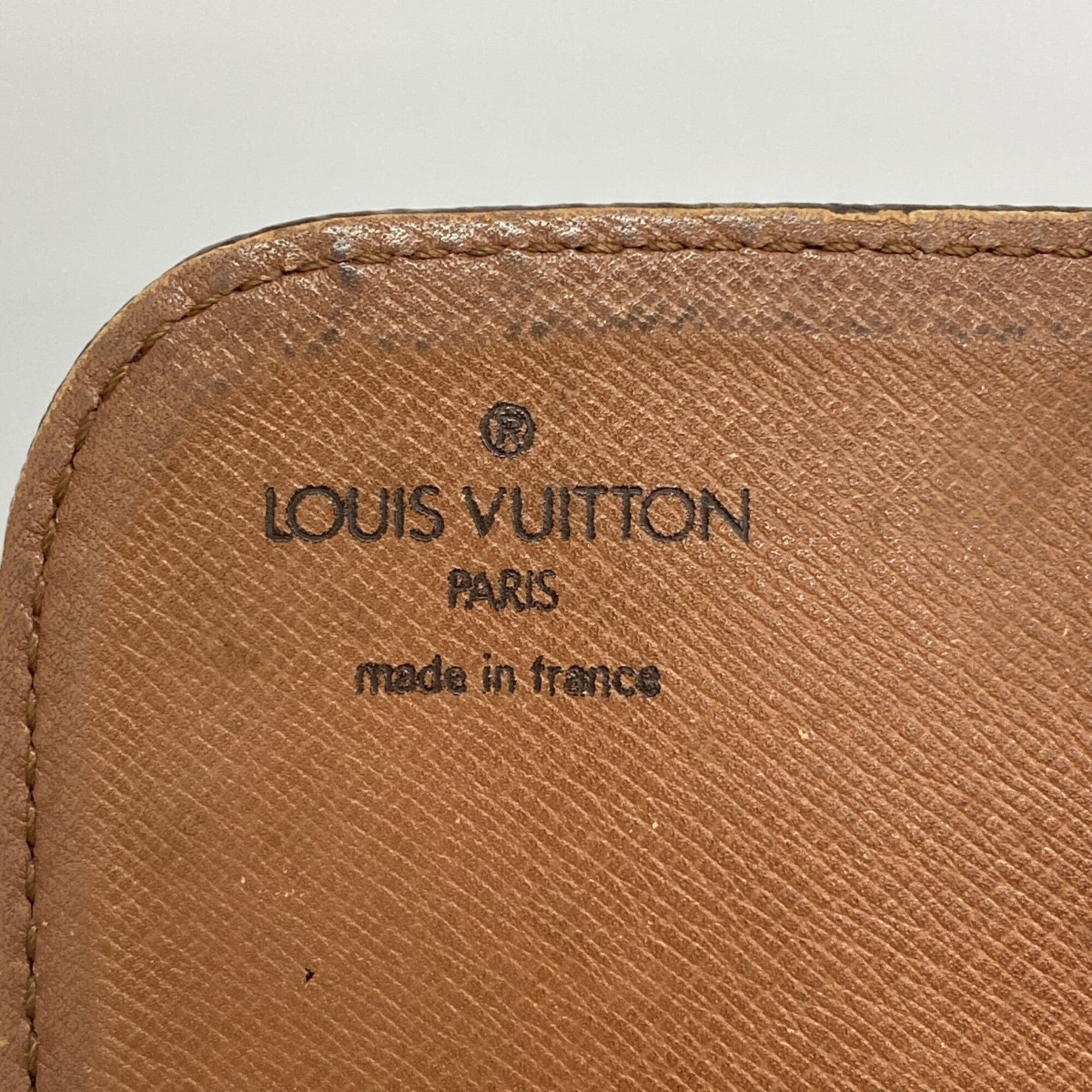 Louis Vuitton Brown Shoulder Bag (Pre-Owned)