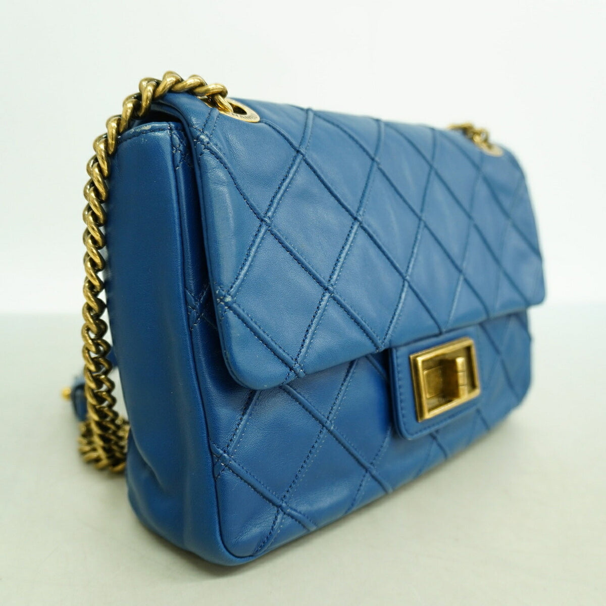 Chanel Blue Leather Shoulder Bag (Pre-Owned)