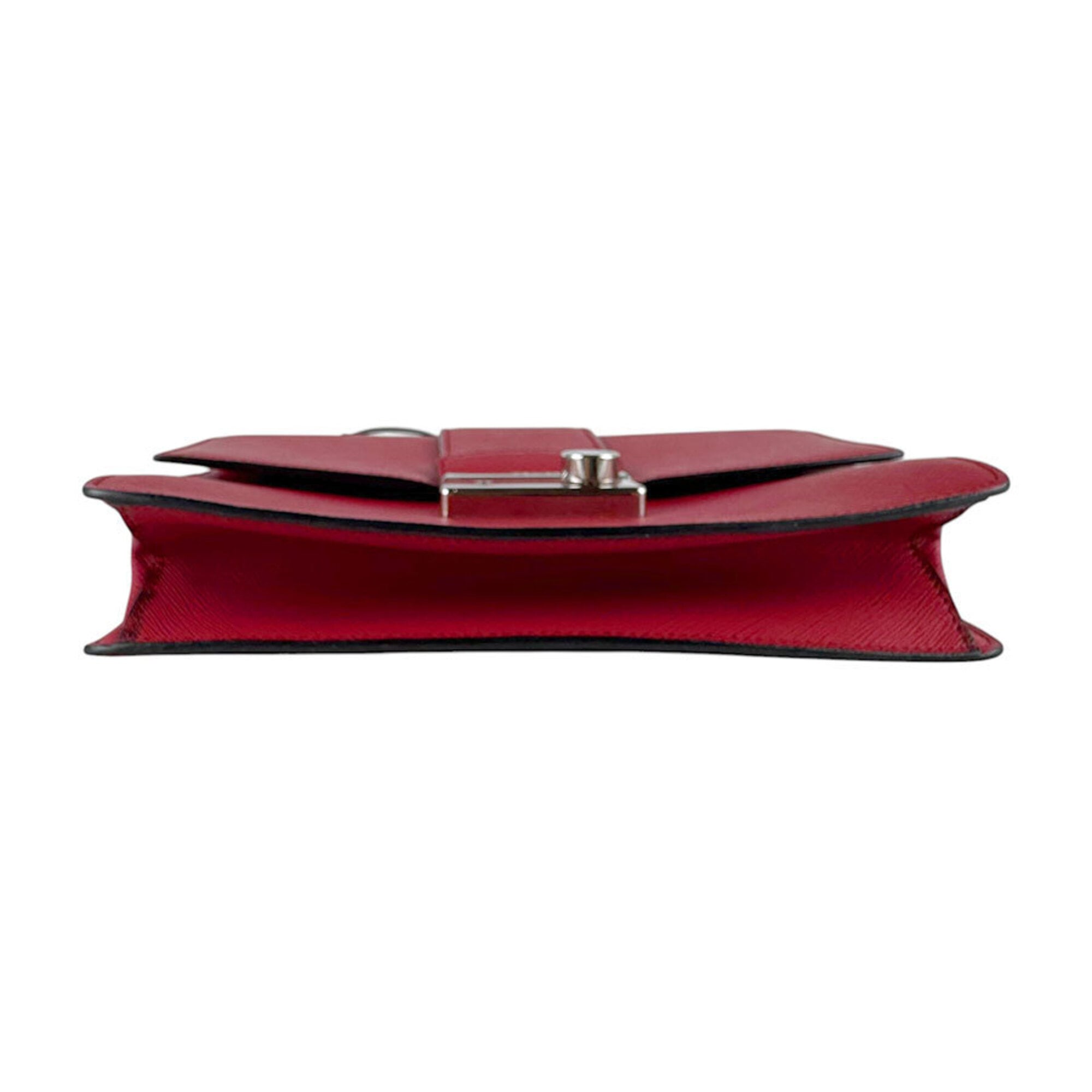 Prada Red Color Leather Shoulder Bag (Pre-Owned)