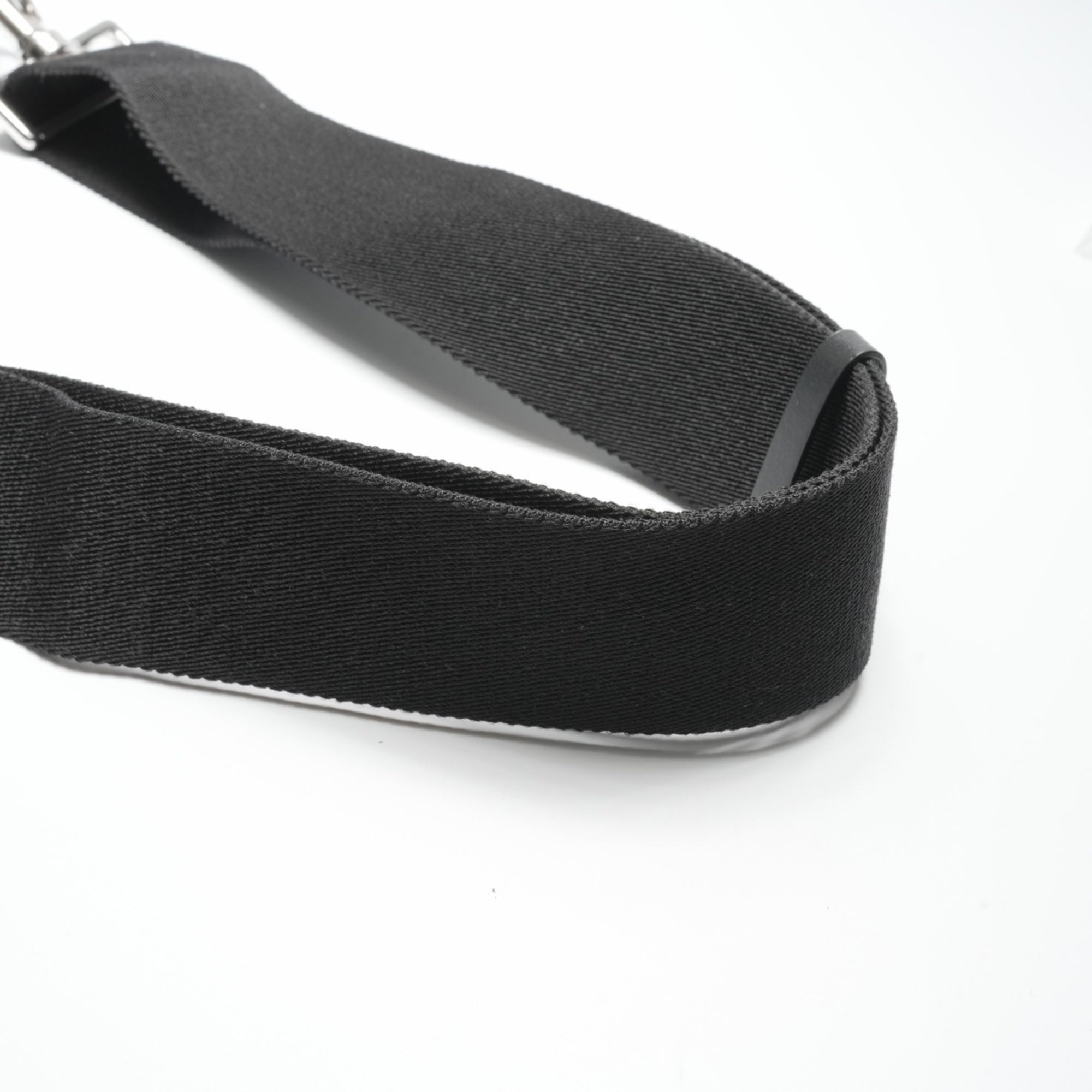 Valentino Black Shoulder Bag (Pre-Owned)