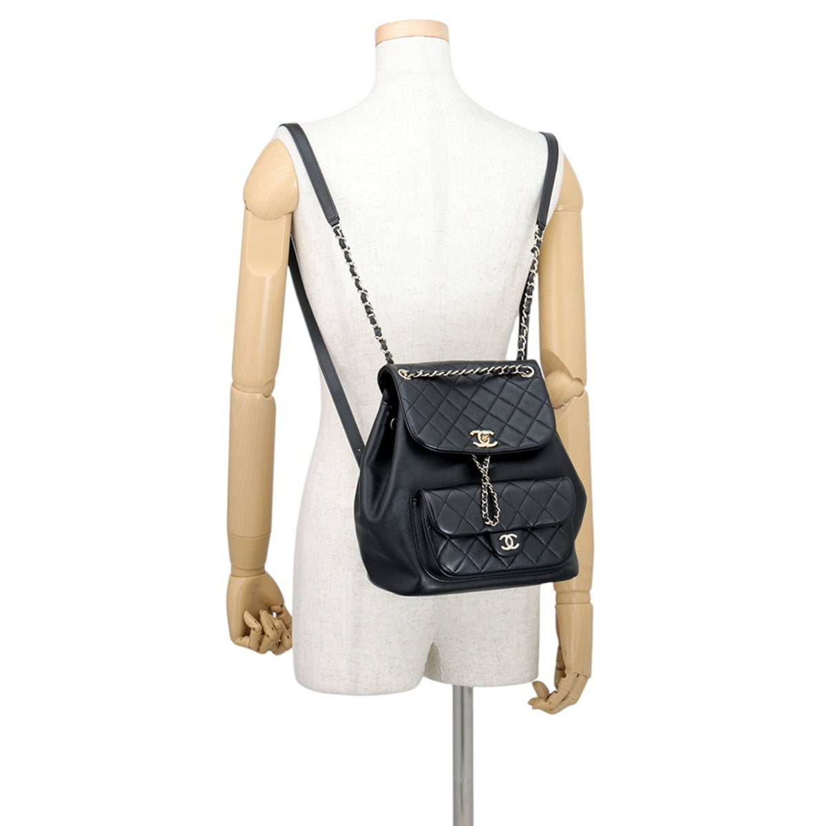 Chanel Matelasse Black Leather Backpack (Pre-Owned)