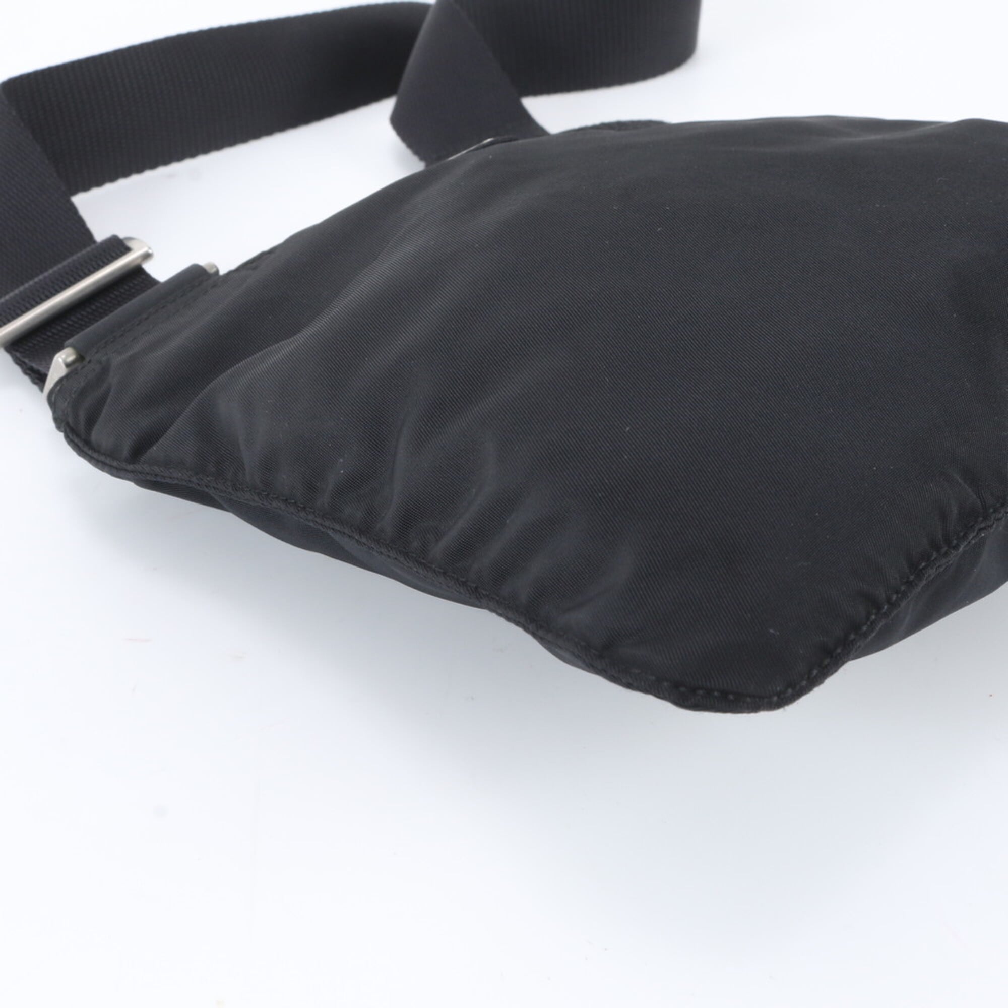 Prada Black Nylon Leather Messenger Bag Shoulder Bag (Pre-Owned)