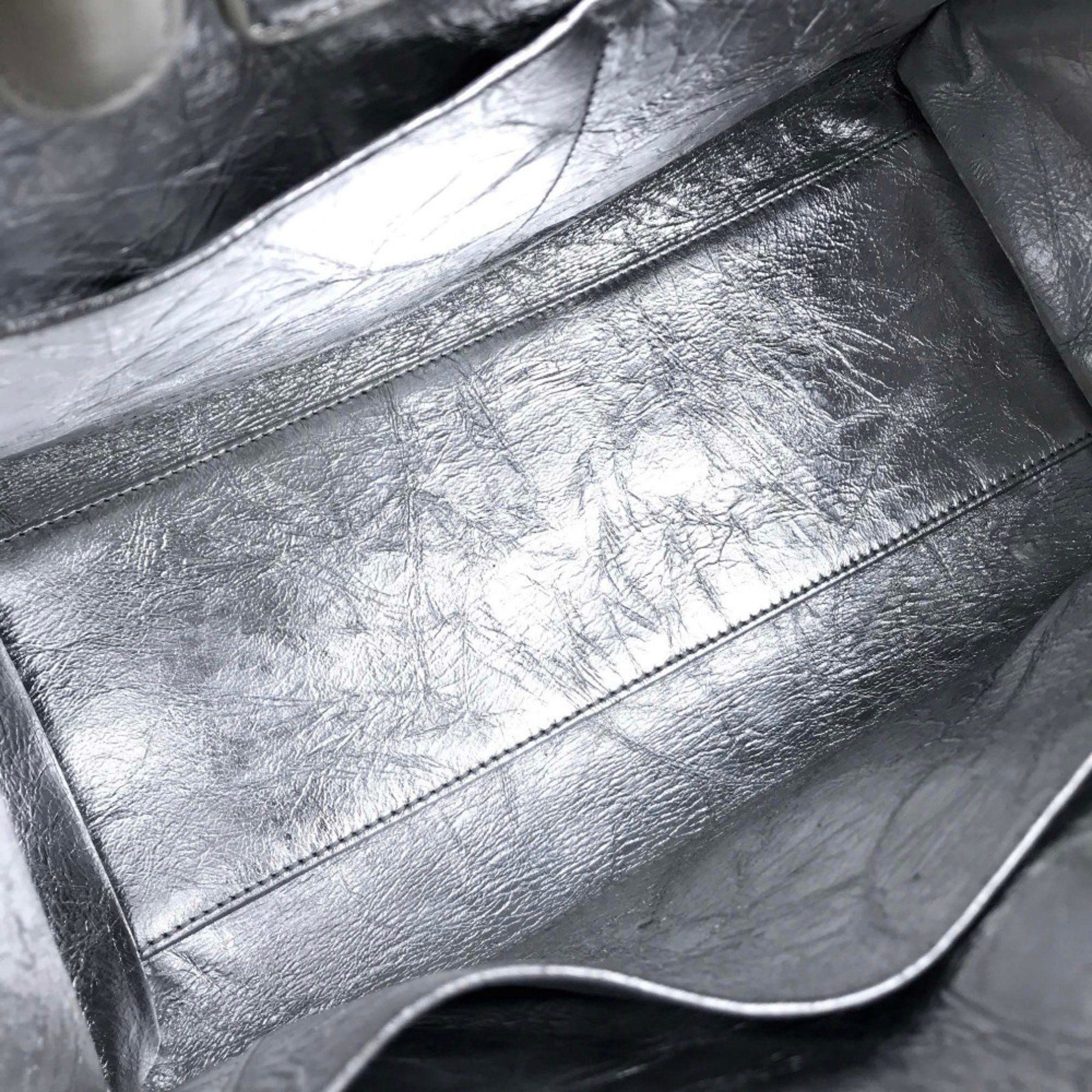 Christian Dior Silver Leather Handbag (Pre-Owned)