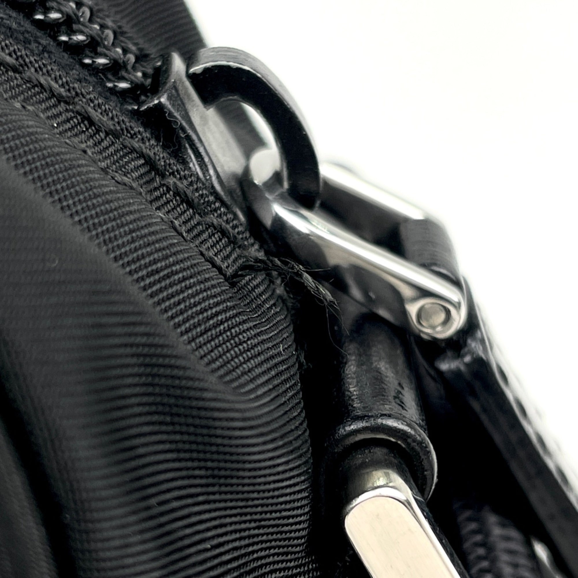 Prada Black Nylon Shoulder Bag (Pre-Owned)
