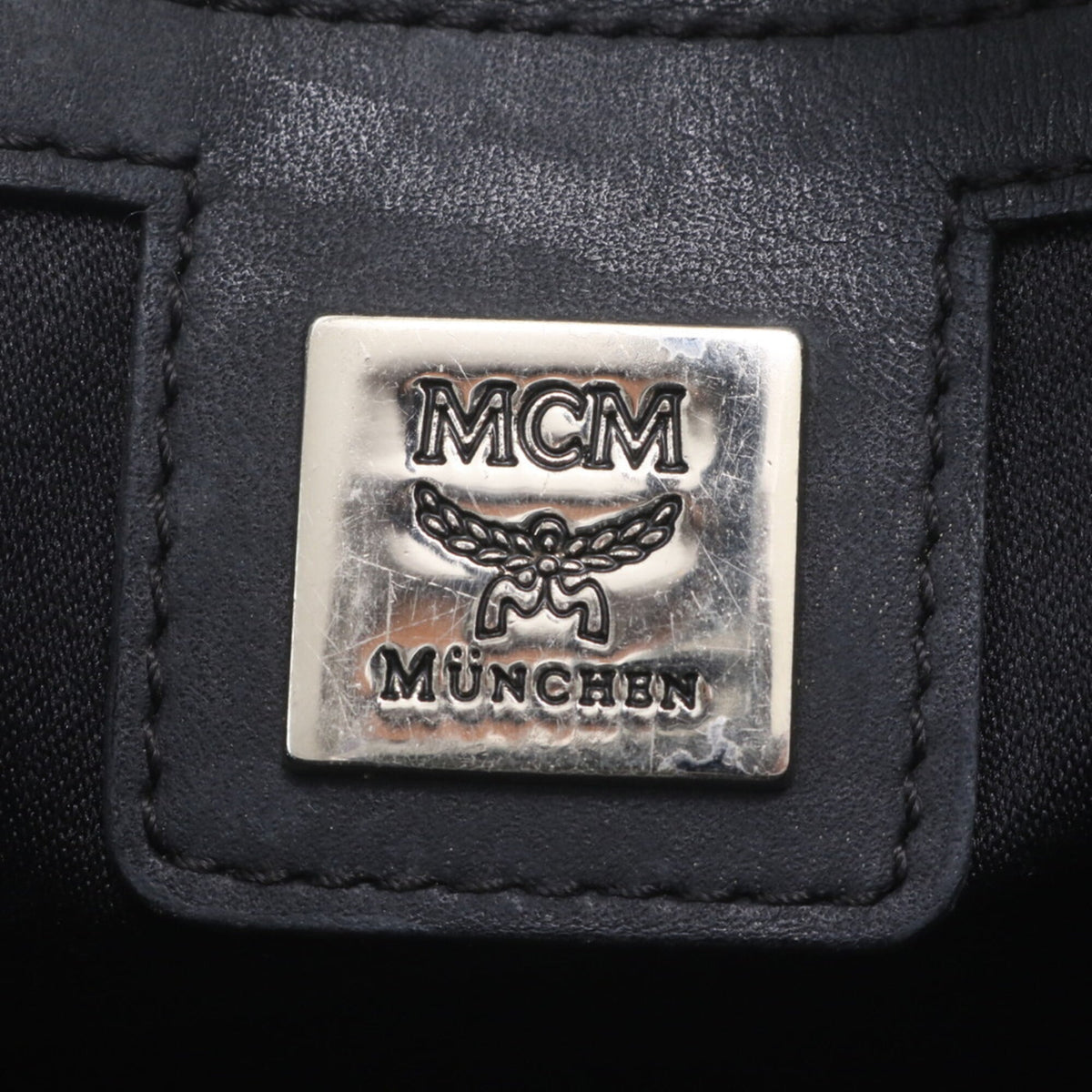 Mcm Black Gray Leather Coated Canvas Boston Bag Handbag Tote Bag (Pre-Owned)