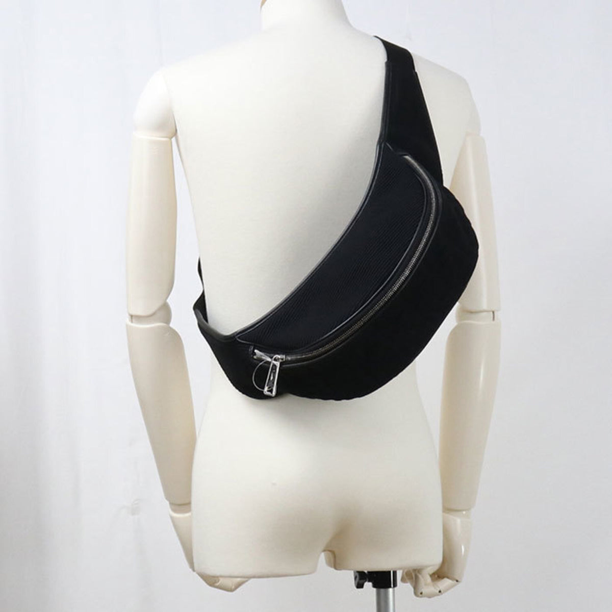 Fendi Black Jacquard Sling Bag (Pre-Owned)
