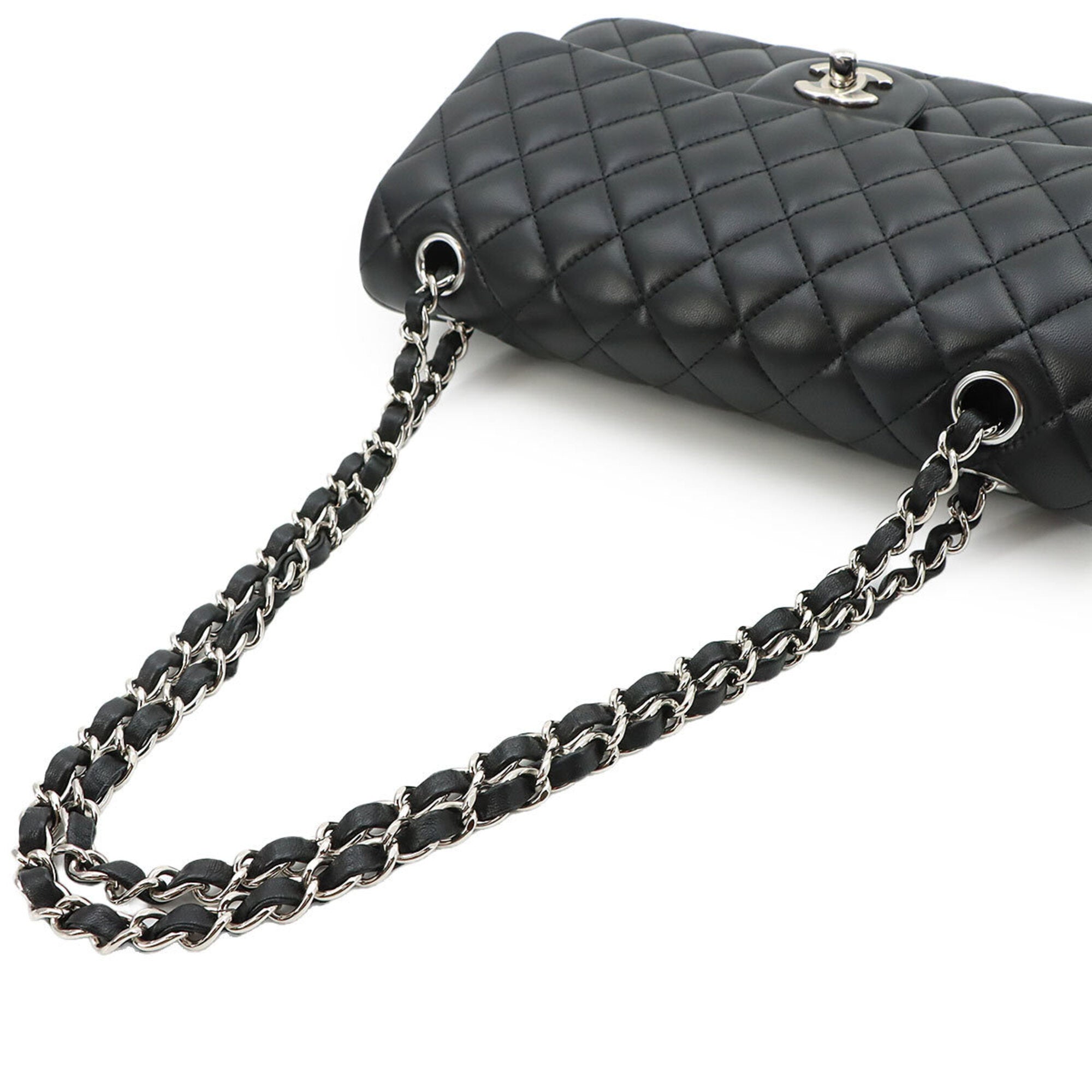 Chanel Black Leather Handbag Shoulder Bag (Pre-Owned)