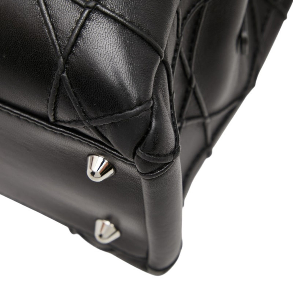 Christian Dior Black Leather Handbag (Pre-Owned)