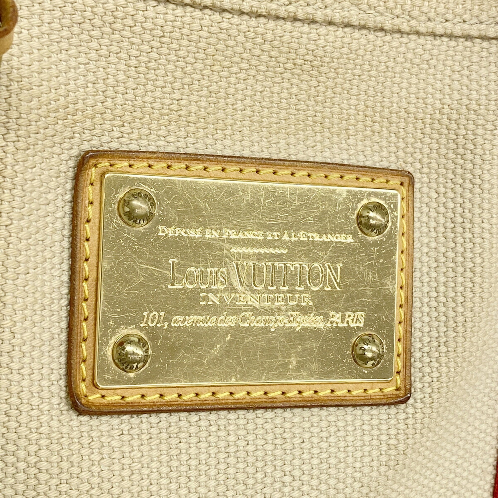Louis Vuitton Beige Tote Bag (Pre-Owned)