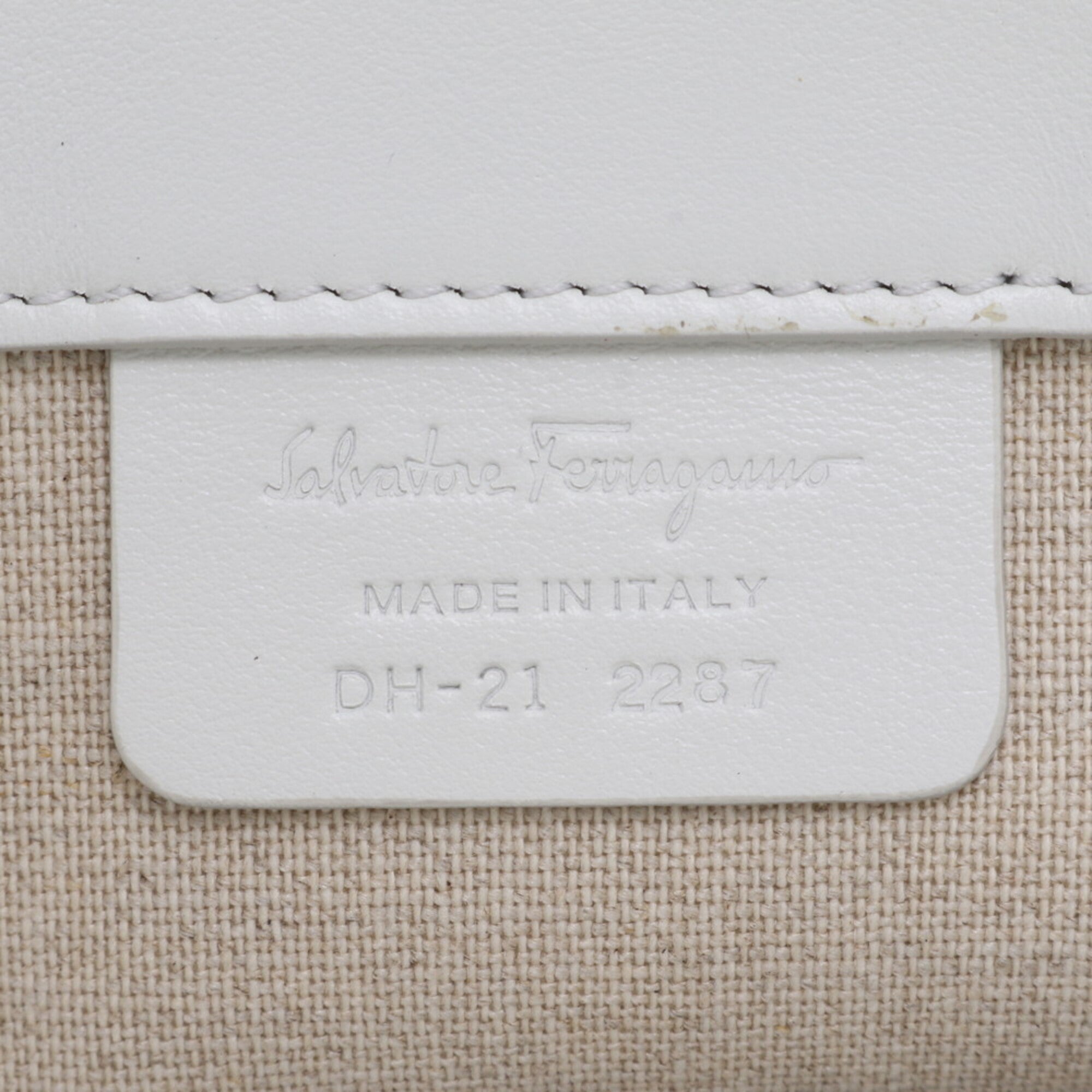 Salvatore Ferragamo Gancini Beige White Canvas Leather Handbag Tote Bag (Pre-Owned)