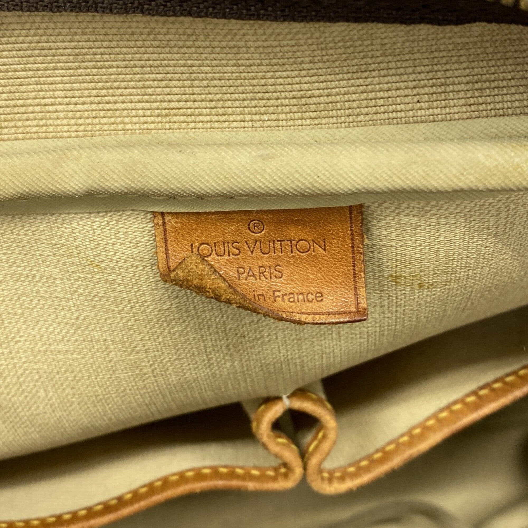 Louis Vuitton Brown Handbag (Pre-Owned)