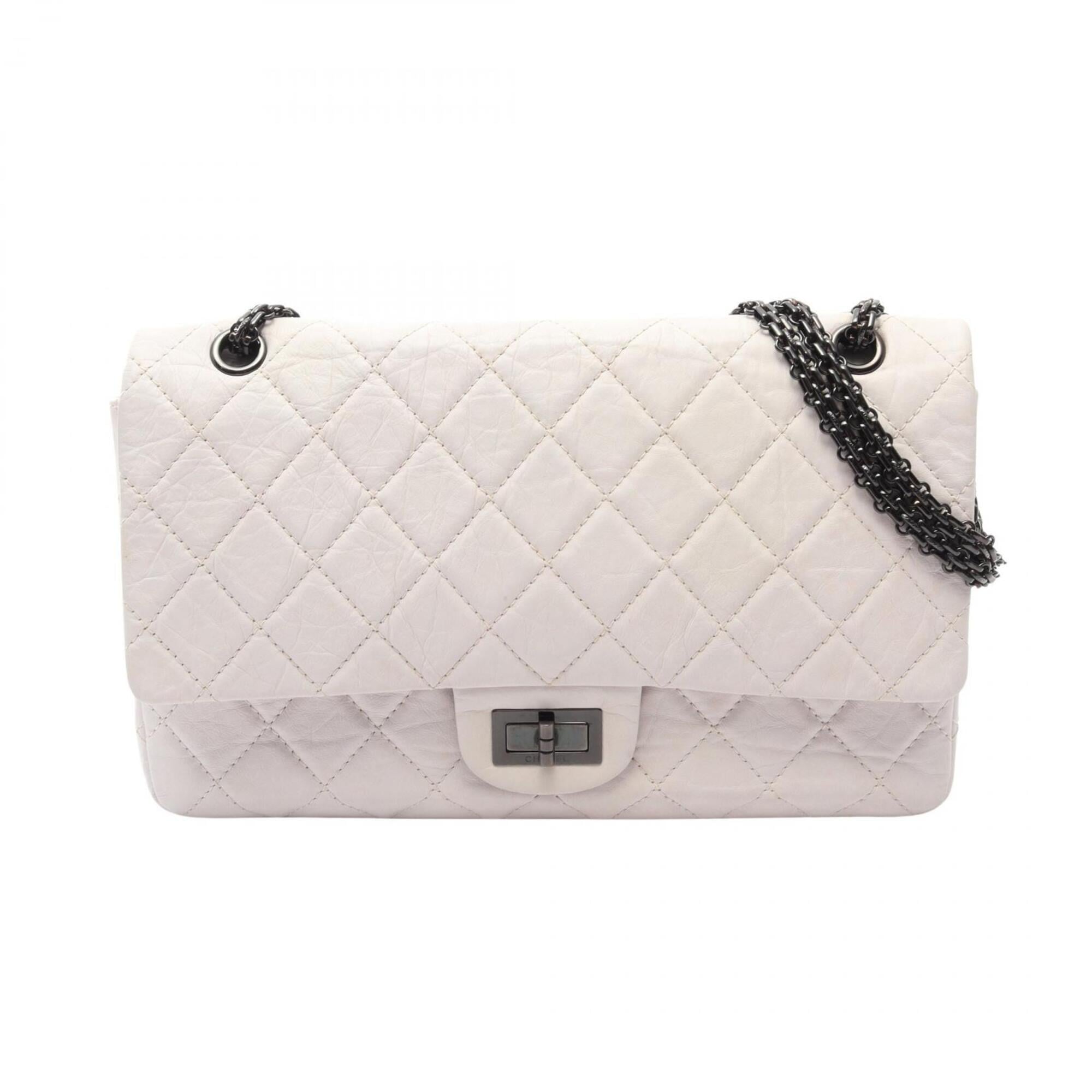 Chanel White Leather Handbag Shoulder Bag (Pre-Owned)