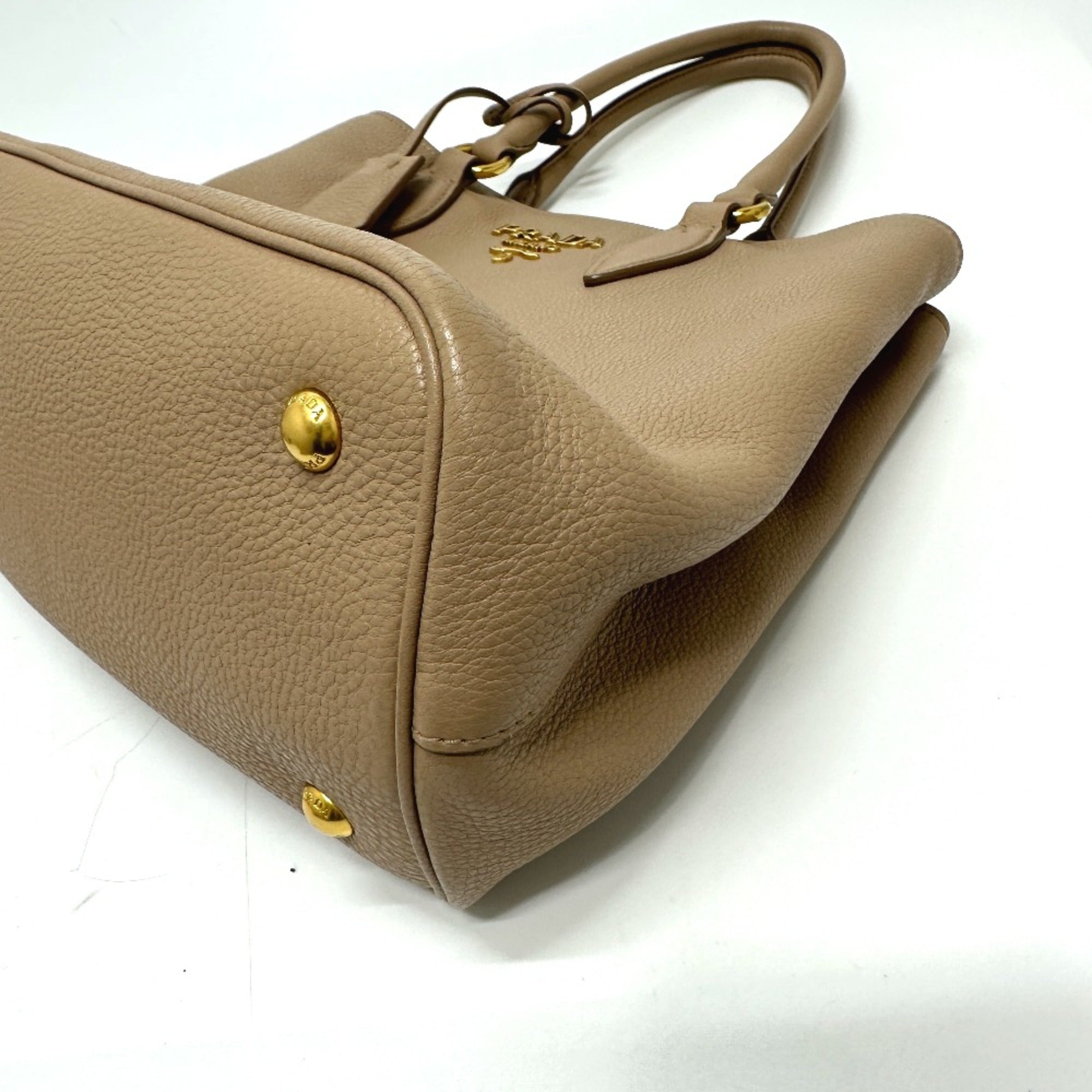 Prada Beige Leather Handbag (Pre-Owned)