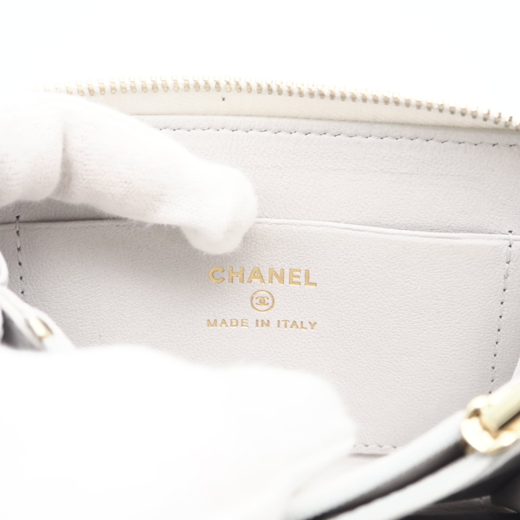 Chanel Gray Leather Coin Purse/Coin Case (Pre-Owned)