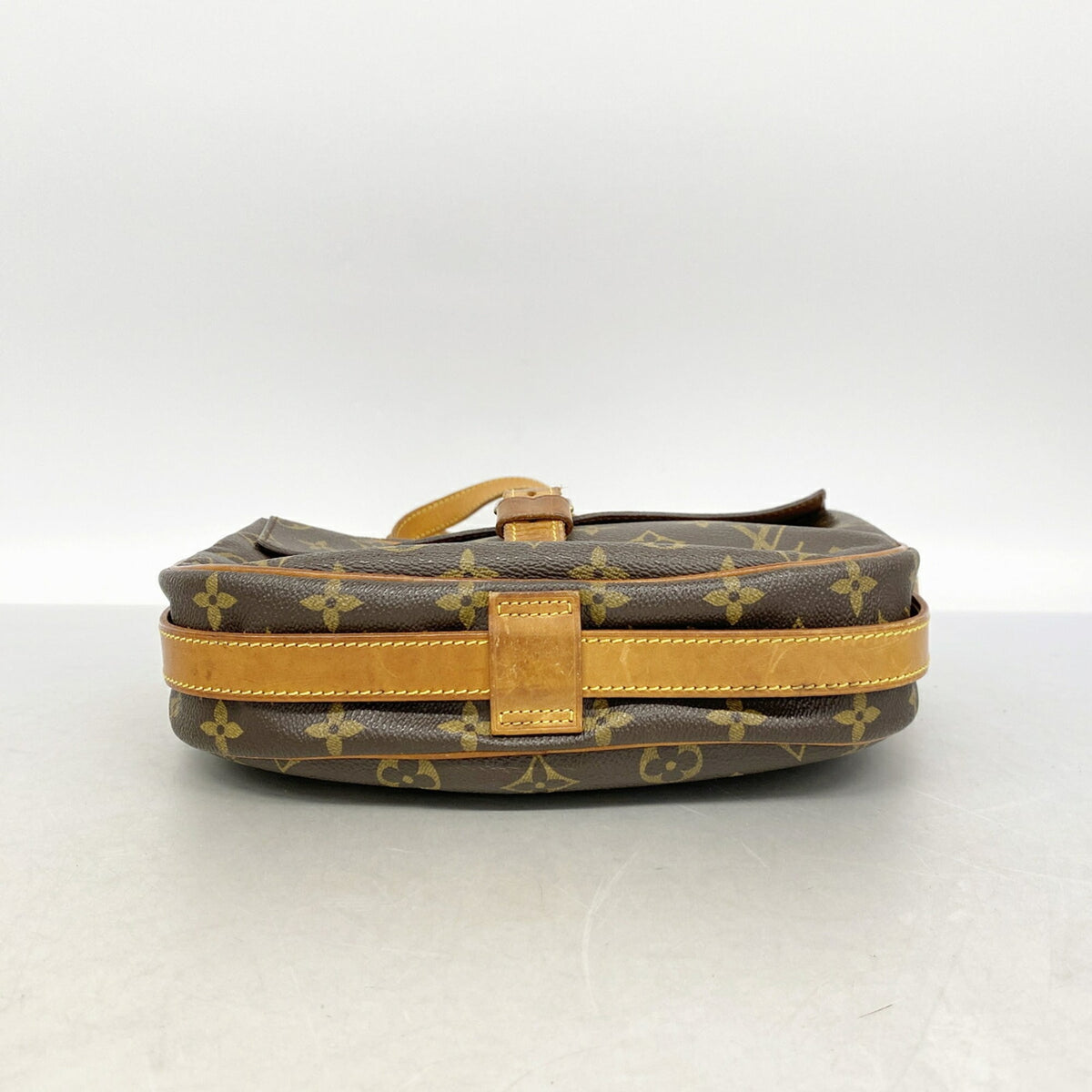 Louis Vuitton Brown Shoulder Bag (Pre-Owned)
