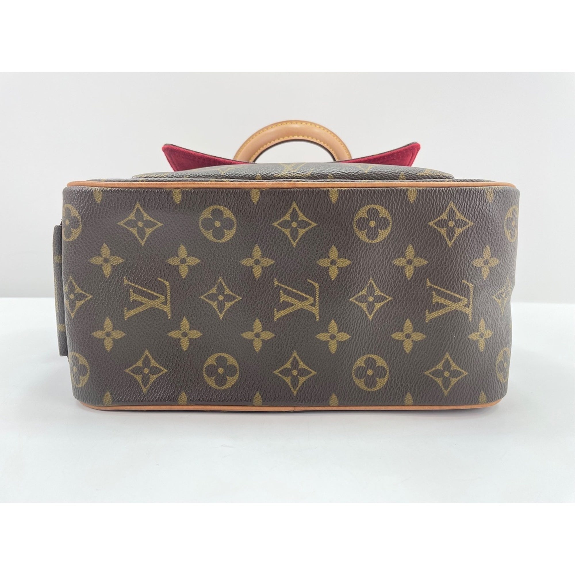 Louis Vuitton Brown Handbag (Pre-Owned)