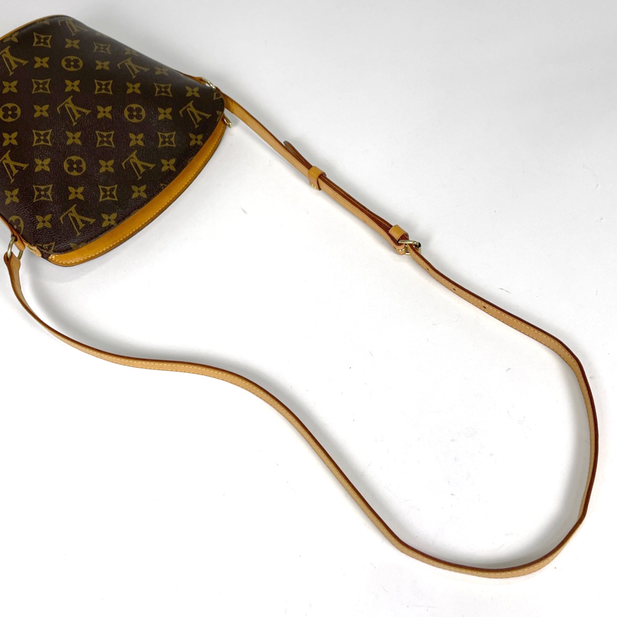 Louis Vuitton Brown Monogram Shoulder Bag (Pre-Owned)