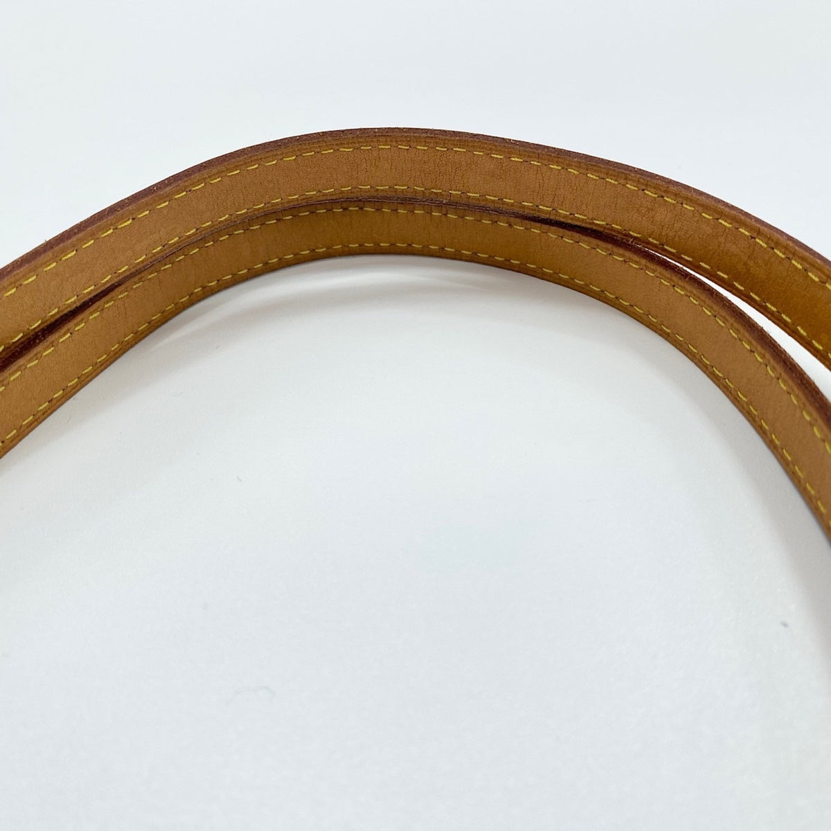 Louis Vuitton Brown Shoulder Bag (Pre-Owned)