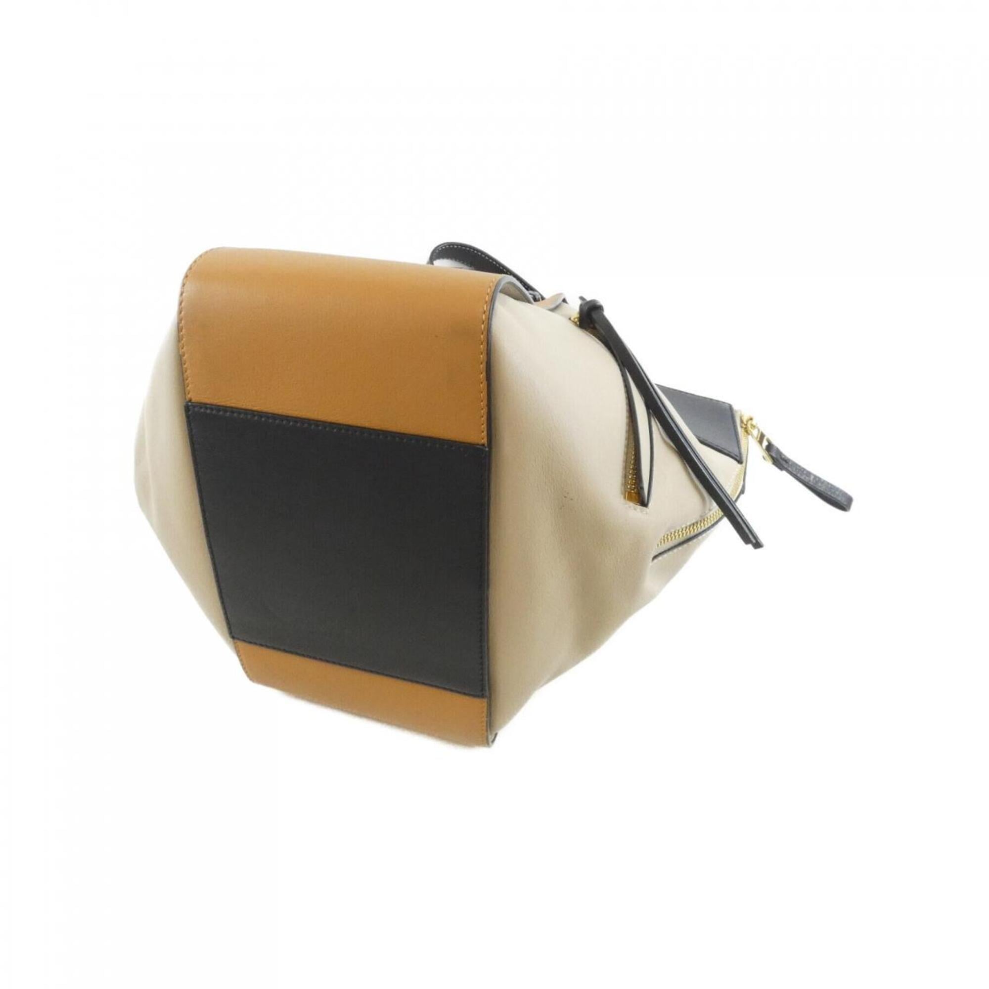 Loewe Hammock Multi-Color Leather Shoulder Bag (Pre-Owned)
