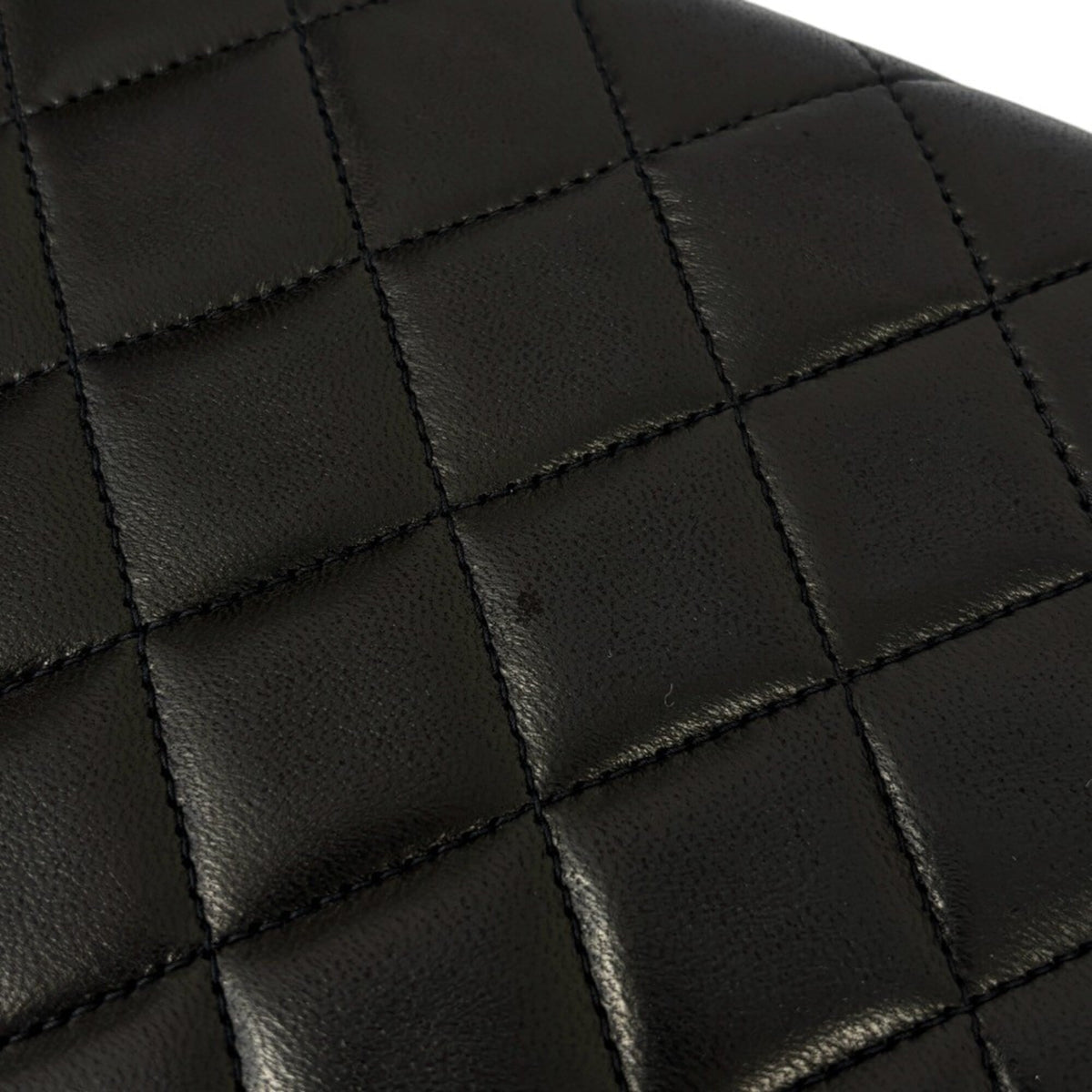 Chanel Black Shoulder Bag (Pre-Owned)