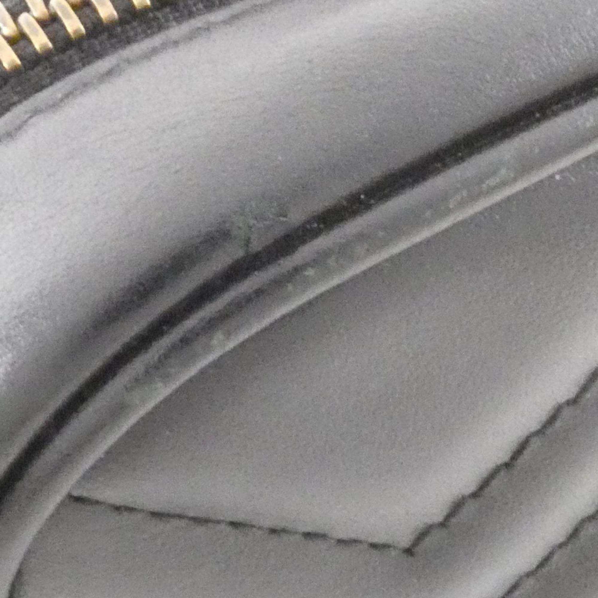 Gucci Gg Marmont Black Quilting Shoulder Bag (Pre-Owned)