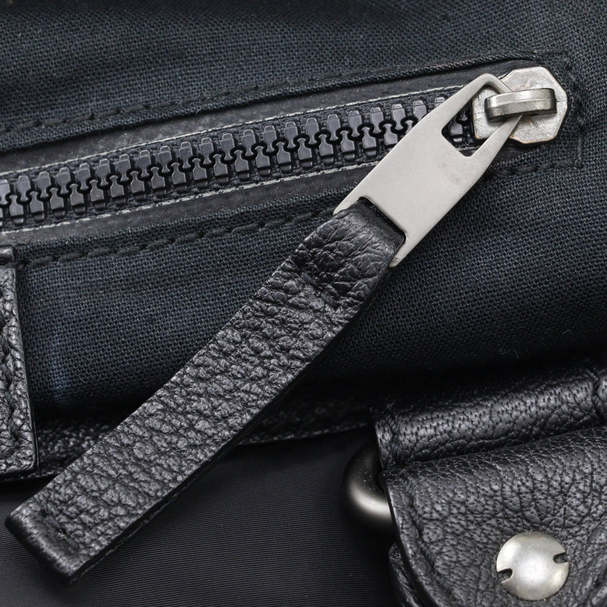 Balenciaga Black Nylon Leather Boston Bag Shoulder Bag (Pre-Owned)