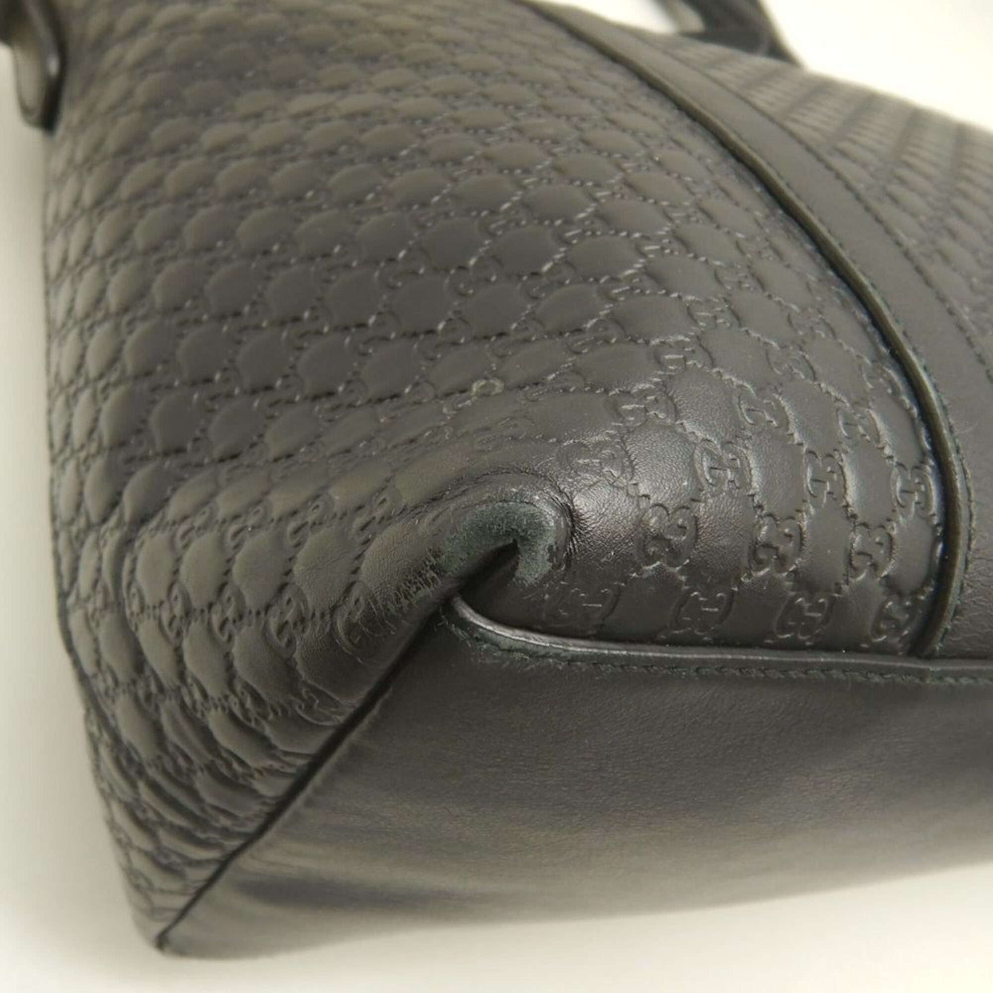 Gucci Microguccissima Black Leather Tote Bag (Pre-Owned)