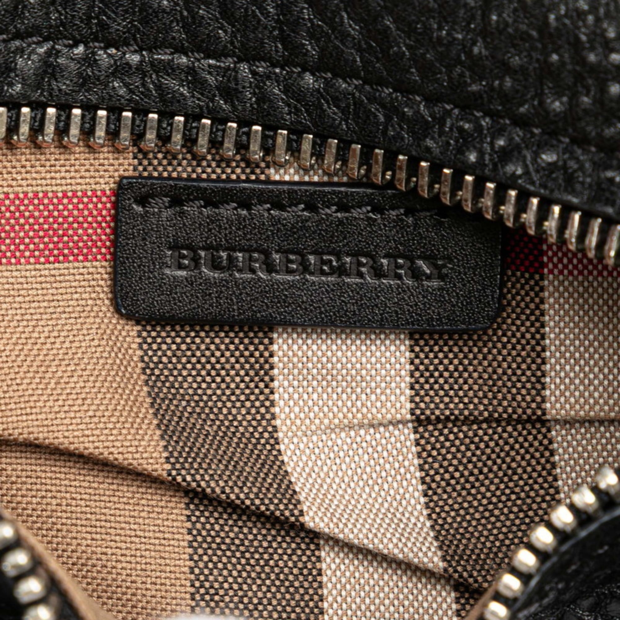 Burberry Black Leather Pochette Shoulder Bag (Pre-Owned)