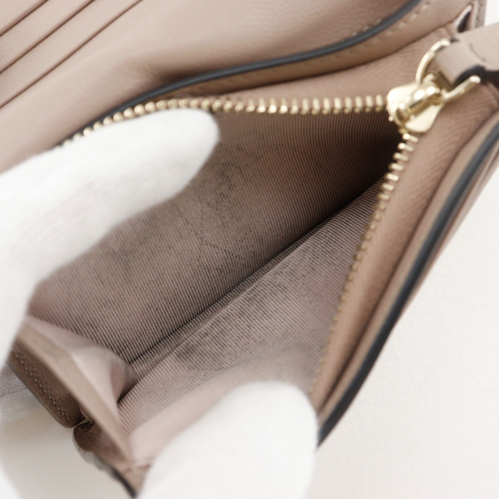 Valentino Beige Leather Wallet (Bi-Fold) (Pre-Owned)