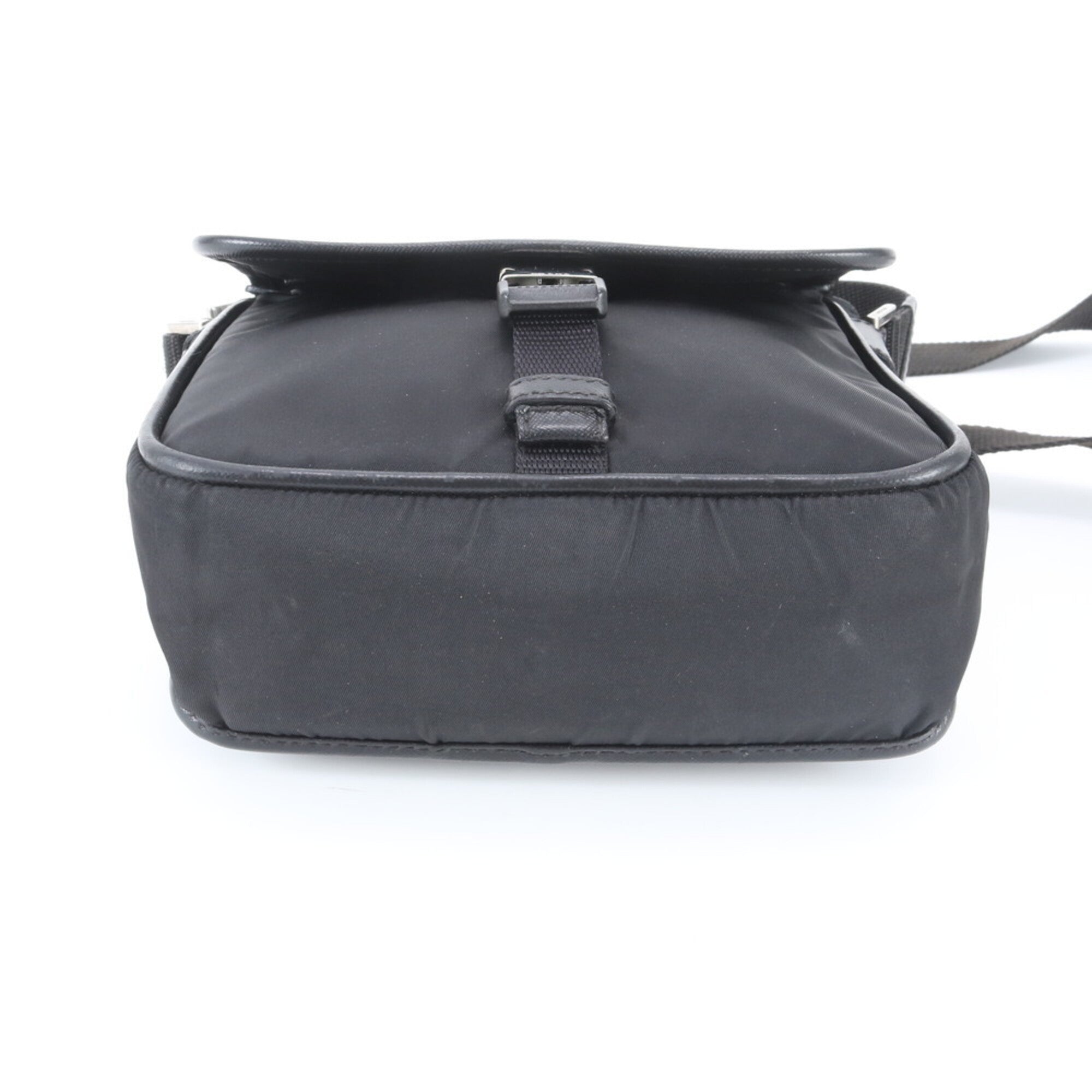 Prada Black Nylon Leather Shoulder Bag (Pre-Owned)