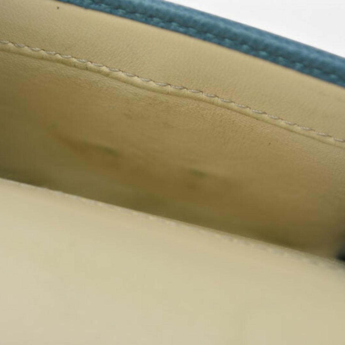 Bvlgari Bvlgari Bvlgari Blue Turquoise Leather Wallet (Tri-Fold) (Pre-Owned)