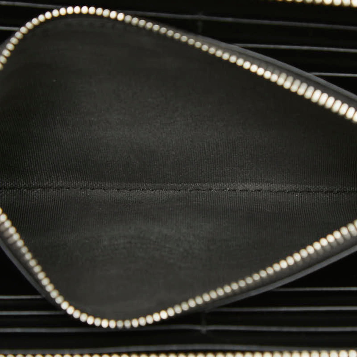 Prada Black Leather Long Wallet (Bi-Fold) (Pre-Owned)