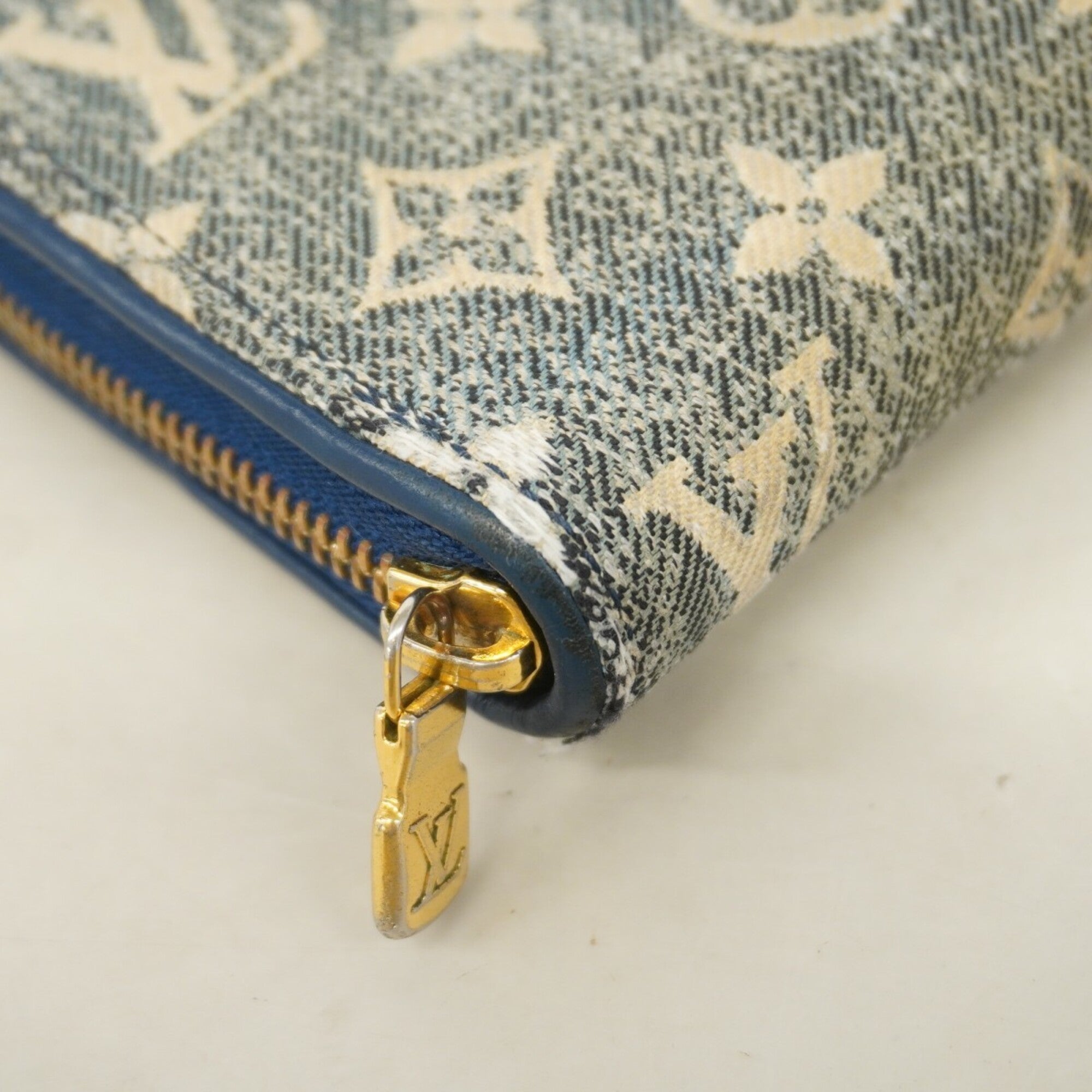 Louis Vuitton Blue Long Wallet (Bi-Fold) (Pre-Owned)