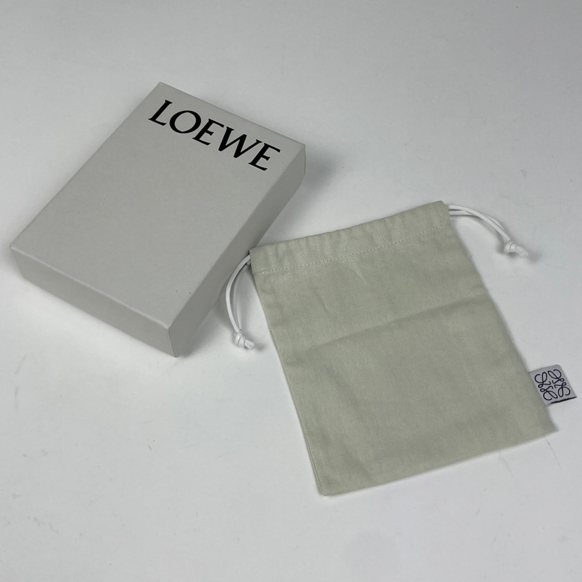 Loewe Leather Wallet (Bi-Fold) (Pre-Owned)