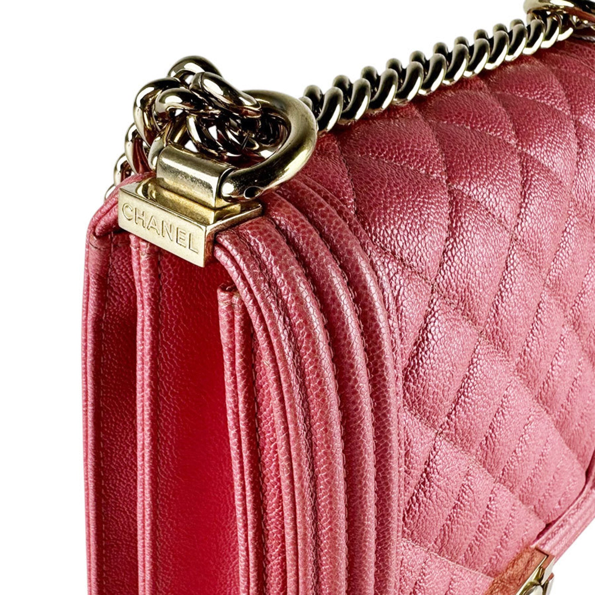 Chanel Pink Leather Shoulder Bag (Pre-Owned)