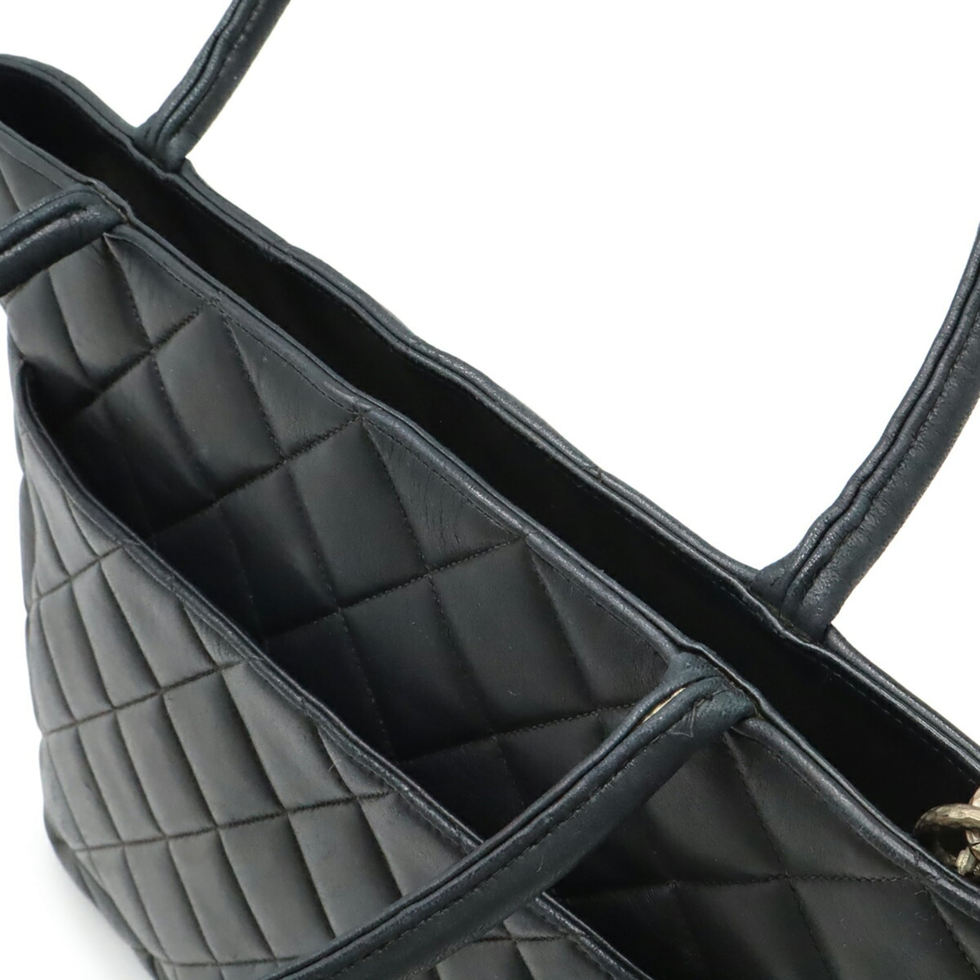 Chanel Matelasse Black Leather Shoulder Bag Tote Bag (Pre-Owned)