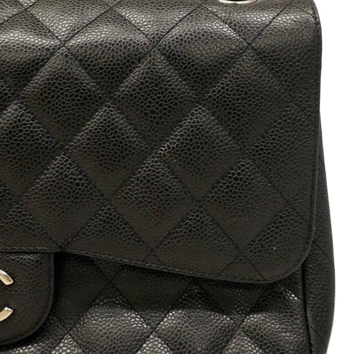 Chanel Black Grained Calfskin Shoulder Bag (Pre-Owned)