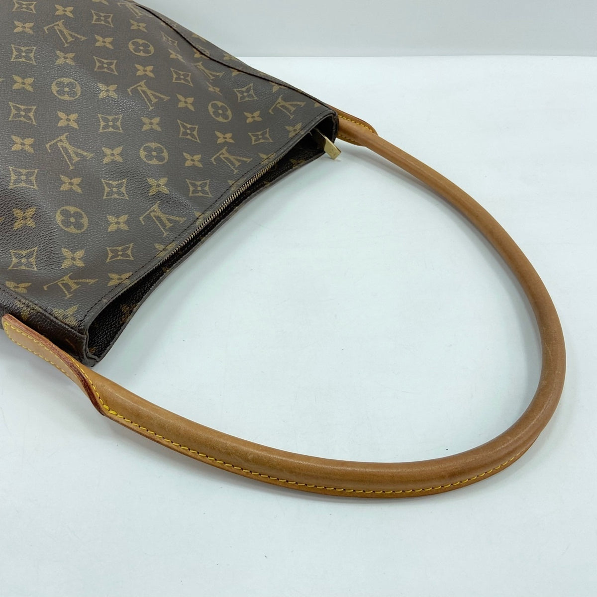 Louis Vuitton Brown Handbag (Pre-Owned)