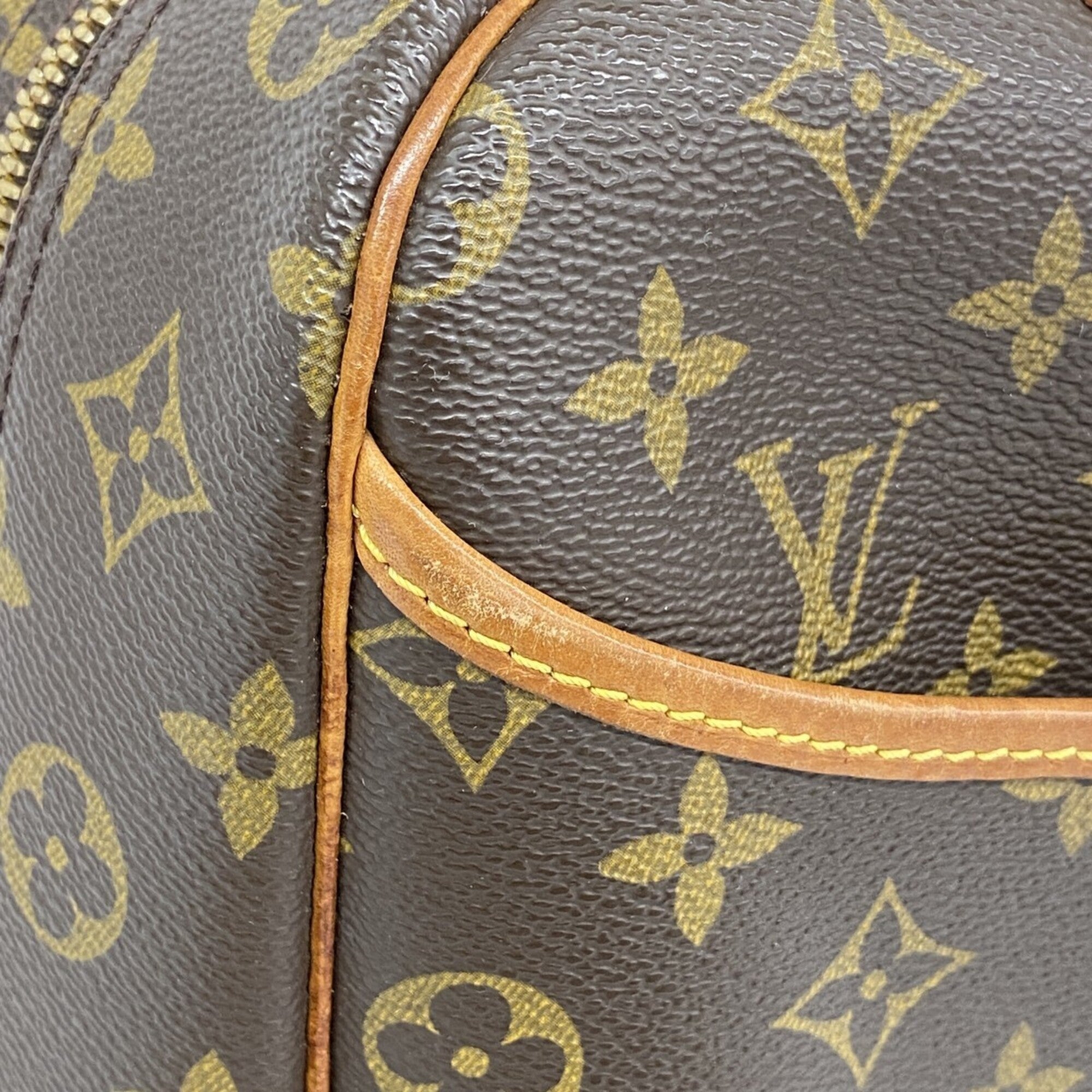 Louis Vuitton Brown Handbag (Pre-Owned)