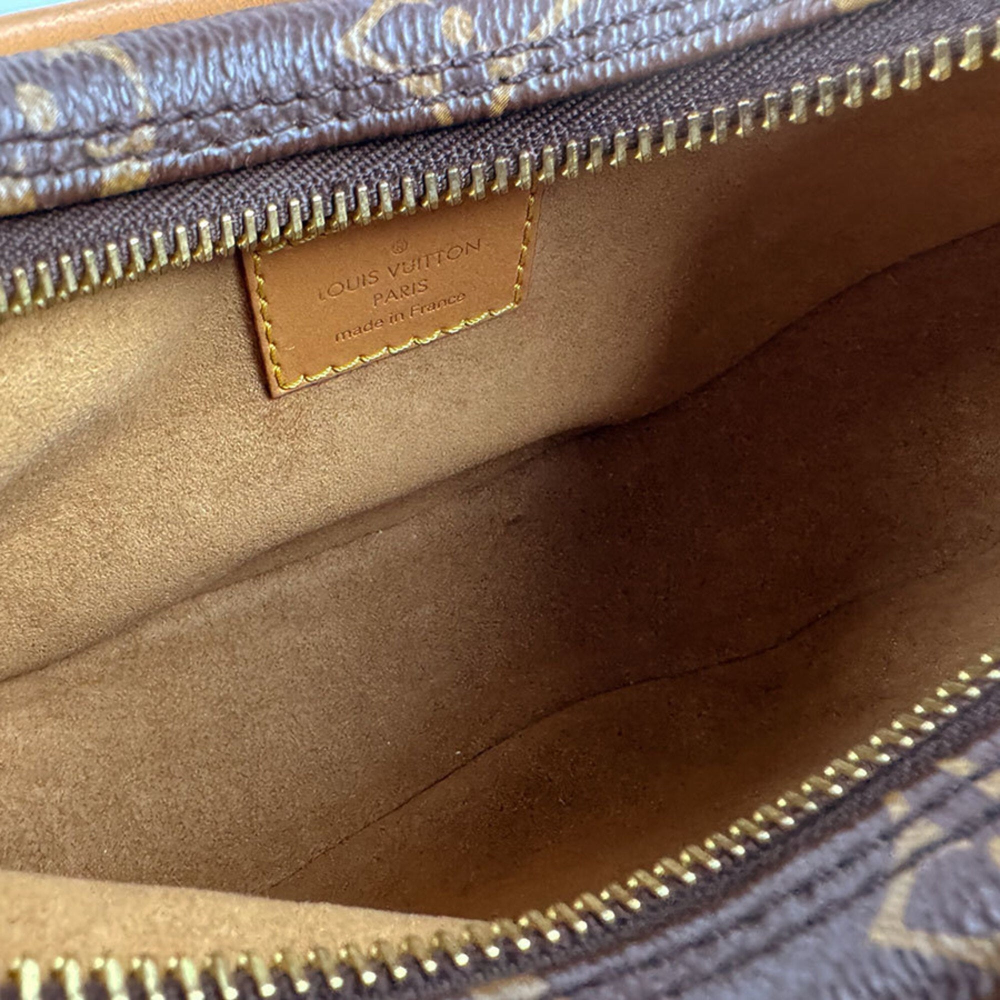 Louis Vuitton Brown Monogram Shoulder Bag (Pre-Owned)