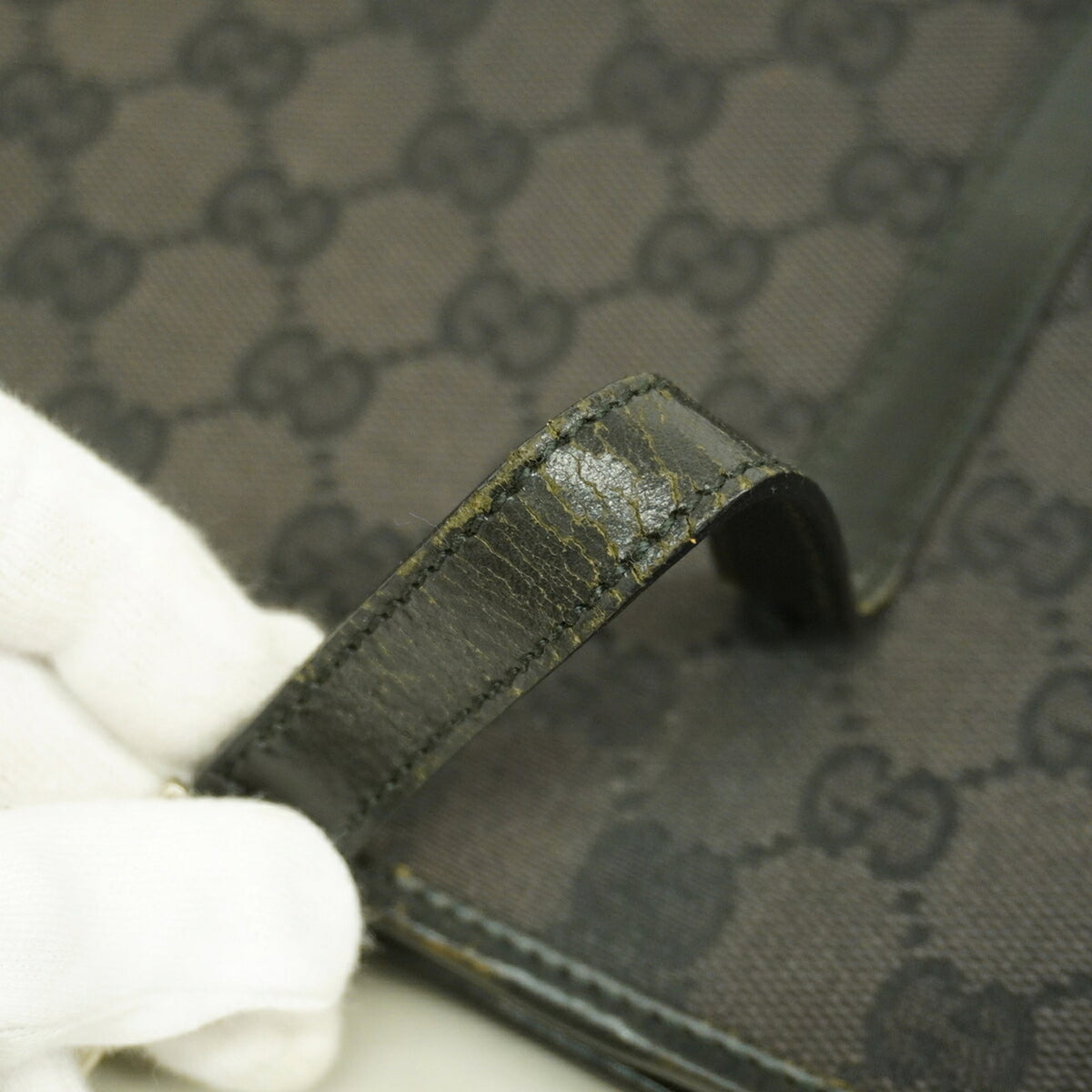 Gucci Black Canvas Shoulder Bag (Pre-Owned)