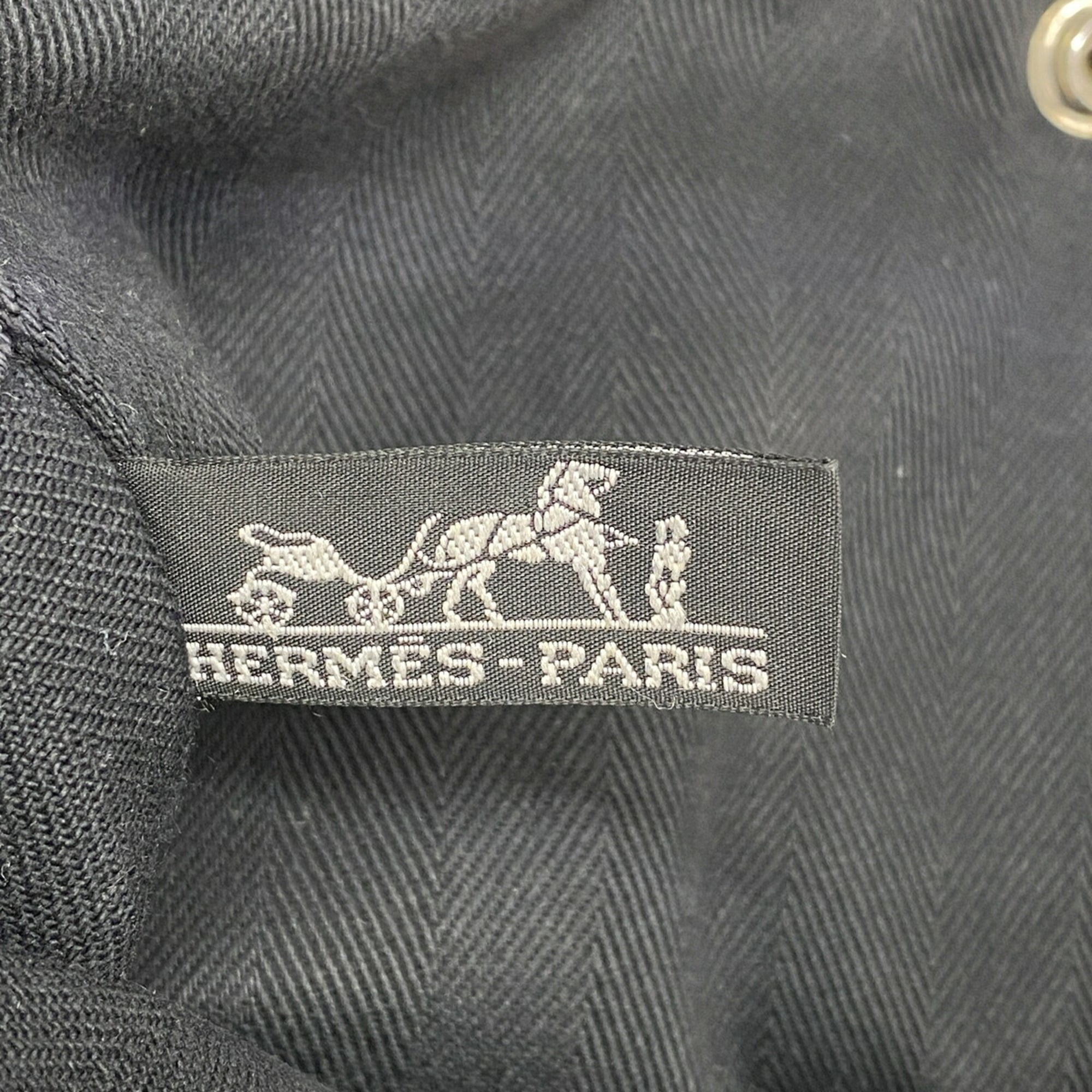 Hermes Black Toile Chevron Tote Bag (Pre-Owned)